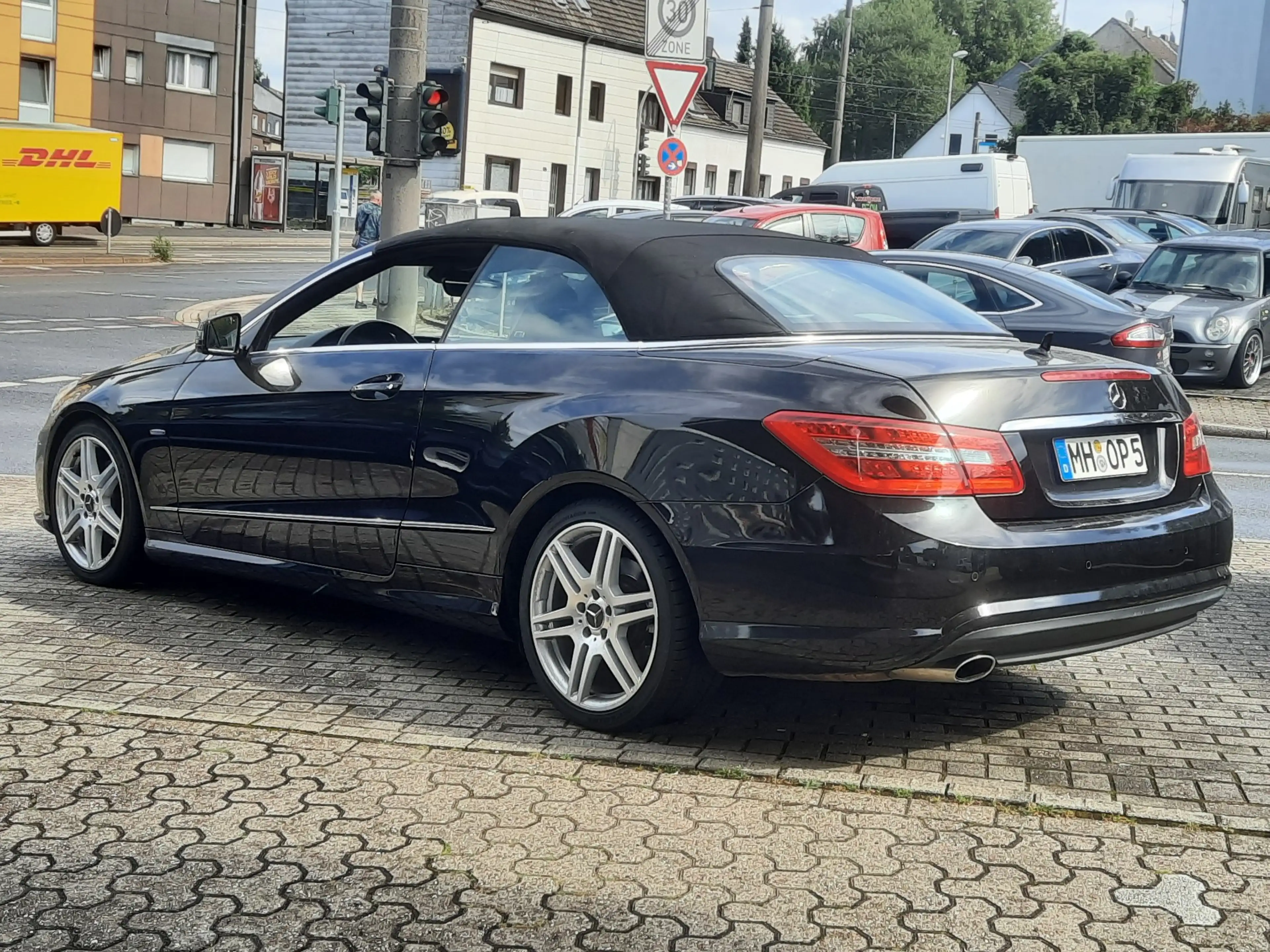 Mercedes-Benz E 250 E-Klasse Cabrio Diesel CDI DPF Cabrio AMG-Line Aut — photo 6