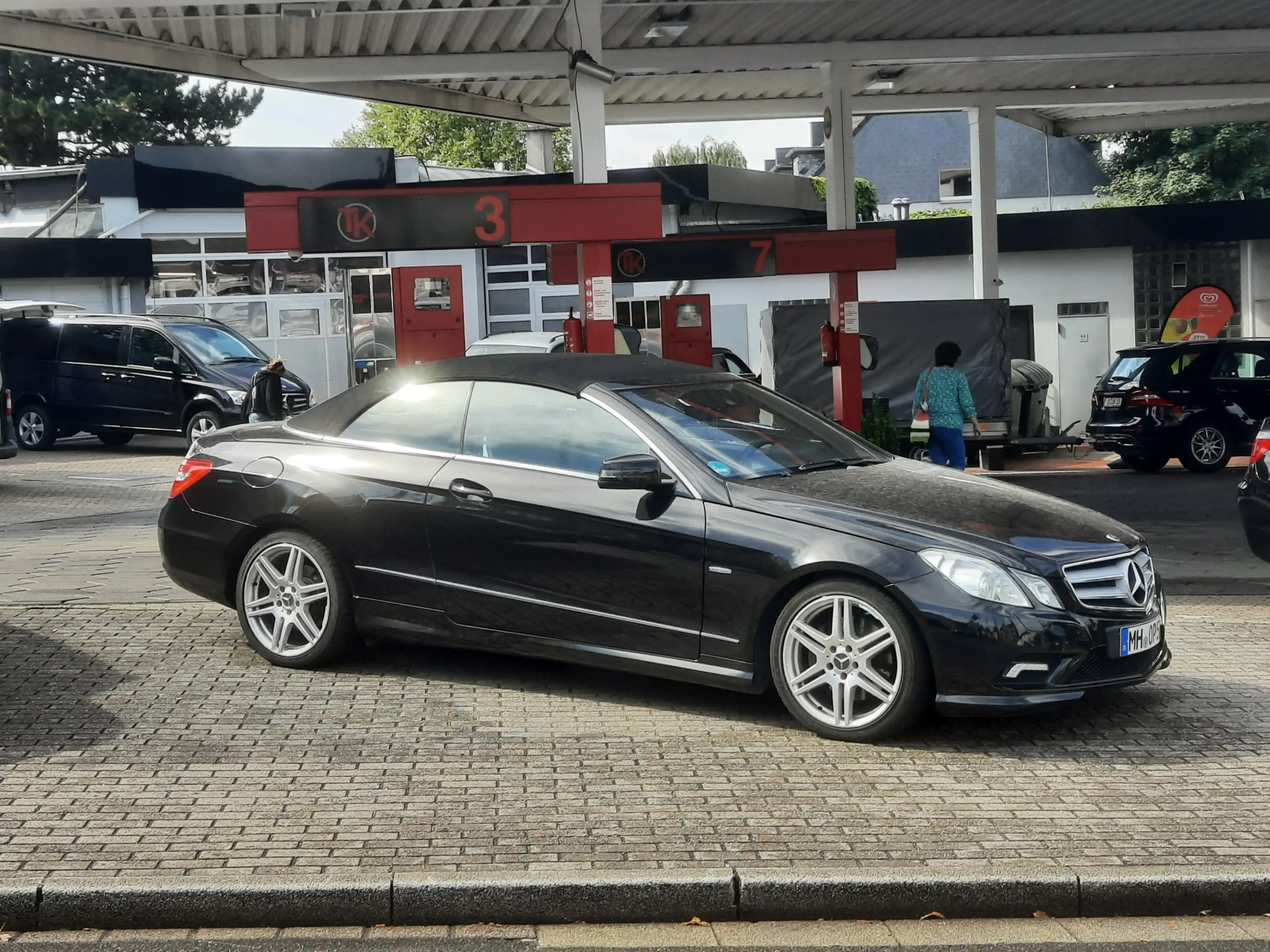 Mercedes-Benz E 250 E-Klasse Cabrio Diesel CDI DPF Cabrio AMG-Line Aut
