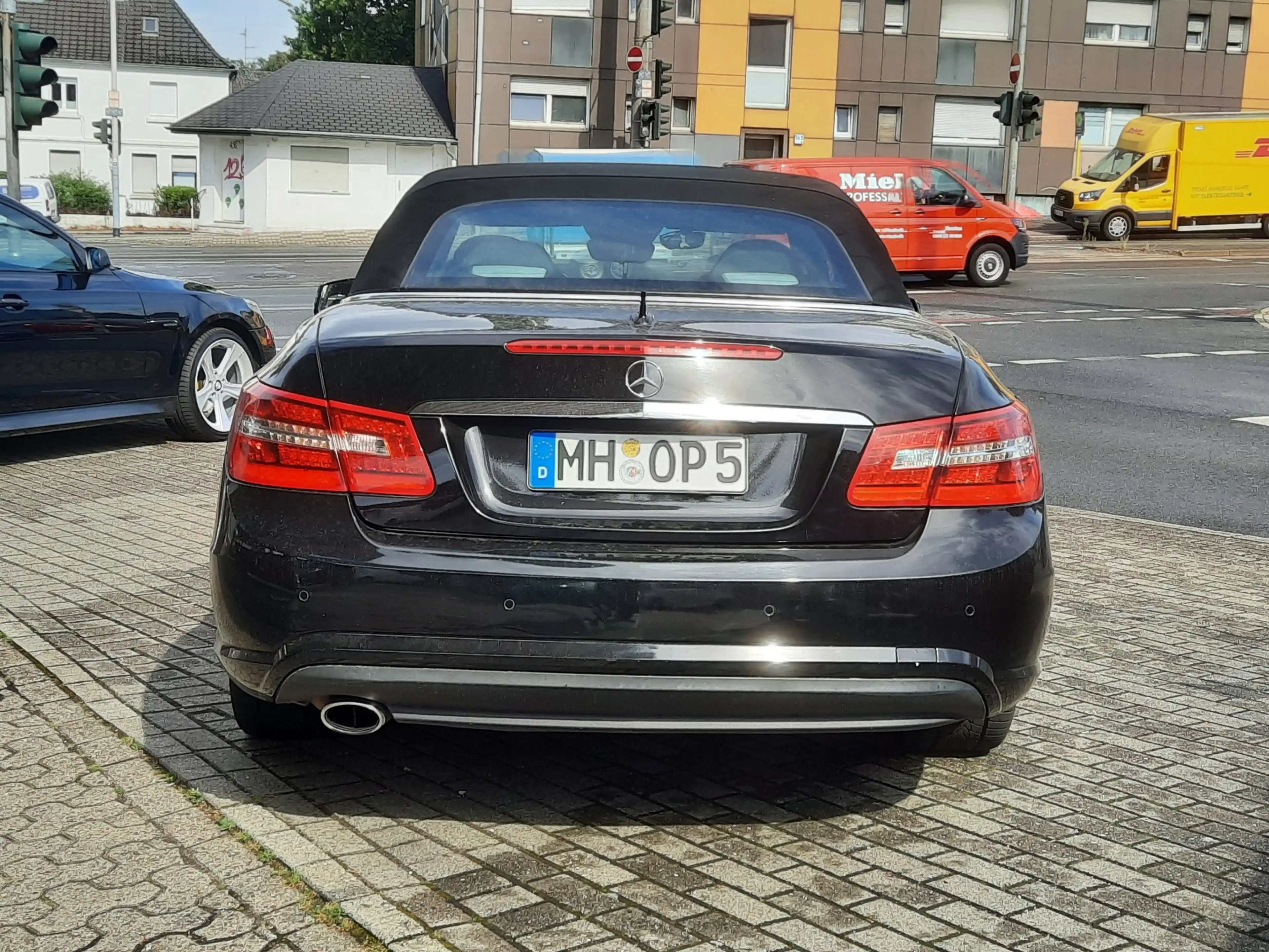 Mercedes-Benz E 250 E-Klasse Cabrio Diesel CDI DPF Cabrio AMG-Line Aut — photo 7