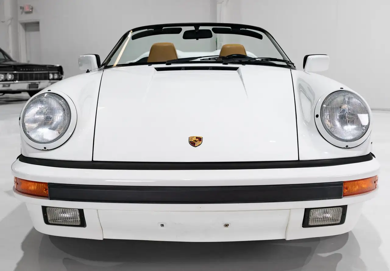 Porsche 911 SPEEDSTER (ONLY 8,857 MILES) ONLY 8,857 MILES, foto 6