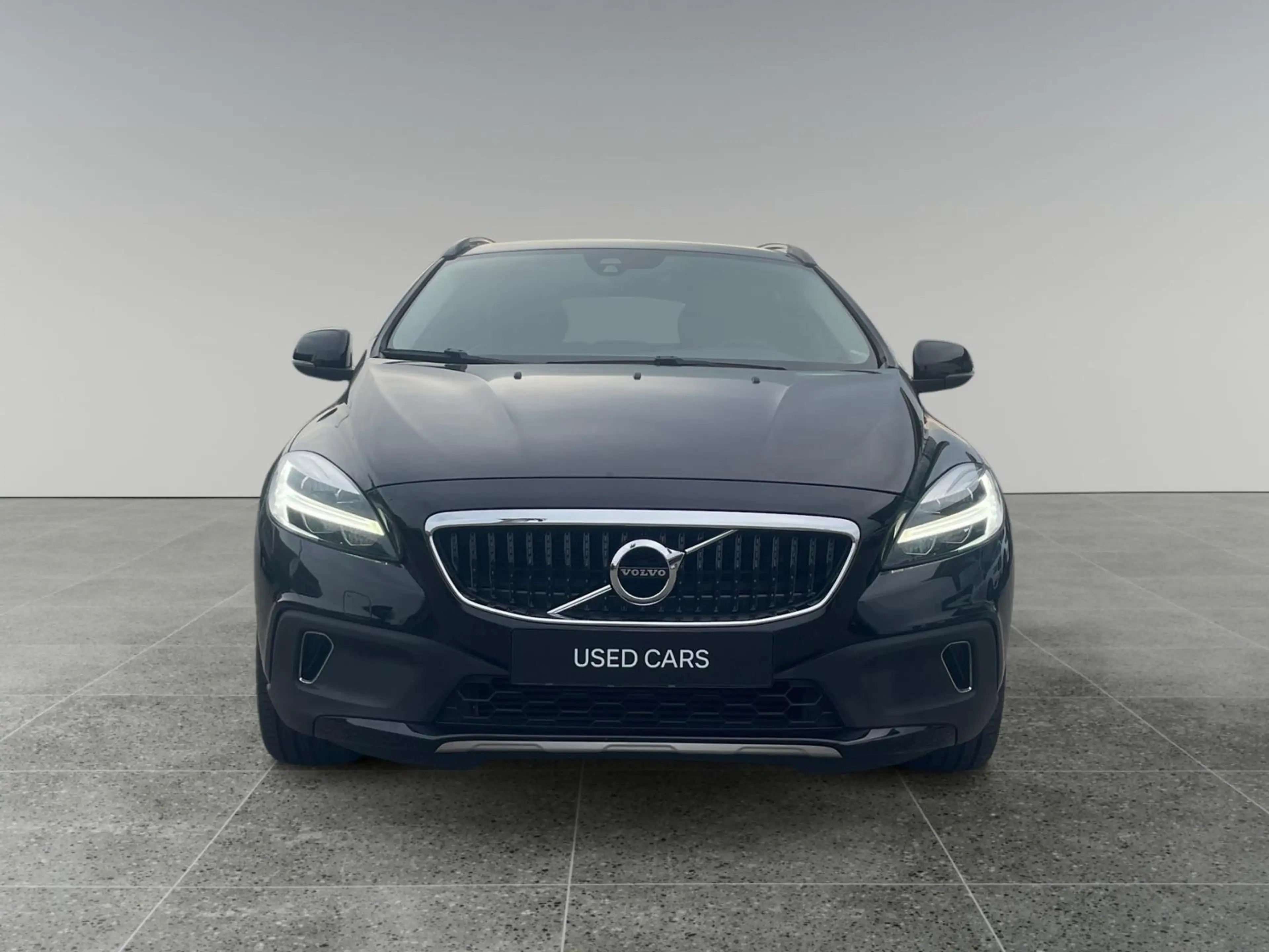 Volvo V40 Cross Country 1.5 T3 Nordic+ — photo 9