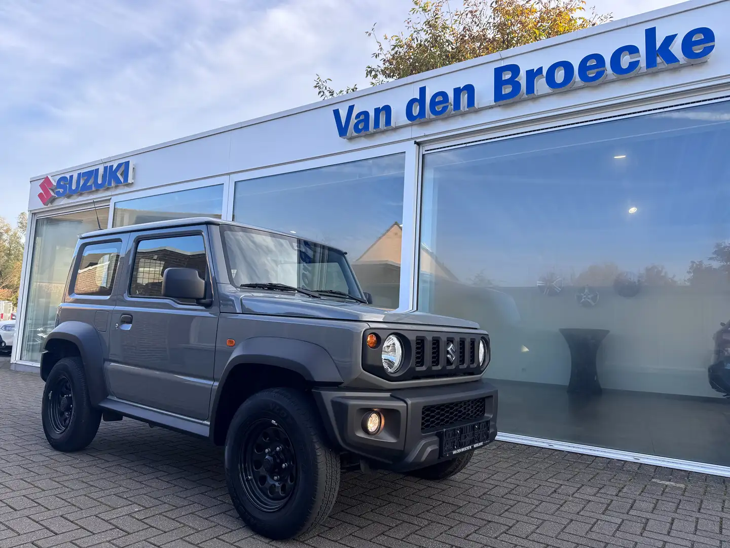 Suzuki Jimny Jimny 1.5 ALLGRIP Comfort+ Gris - 1