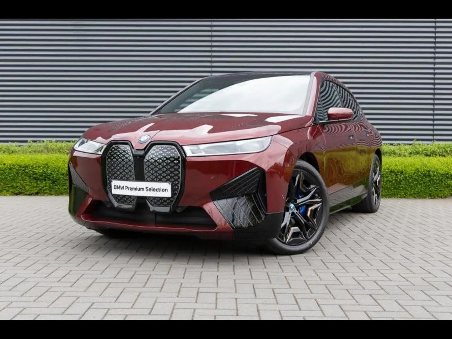 BMW iX xDrive50 Rouge - 1