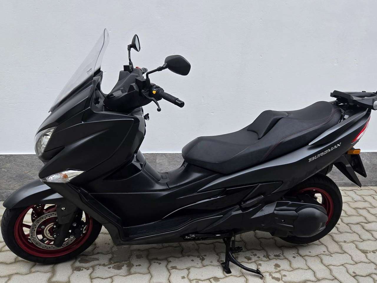 Suzuki Burgman 400 ABS