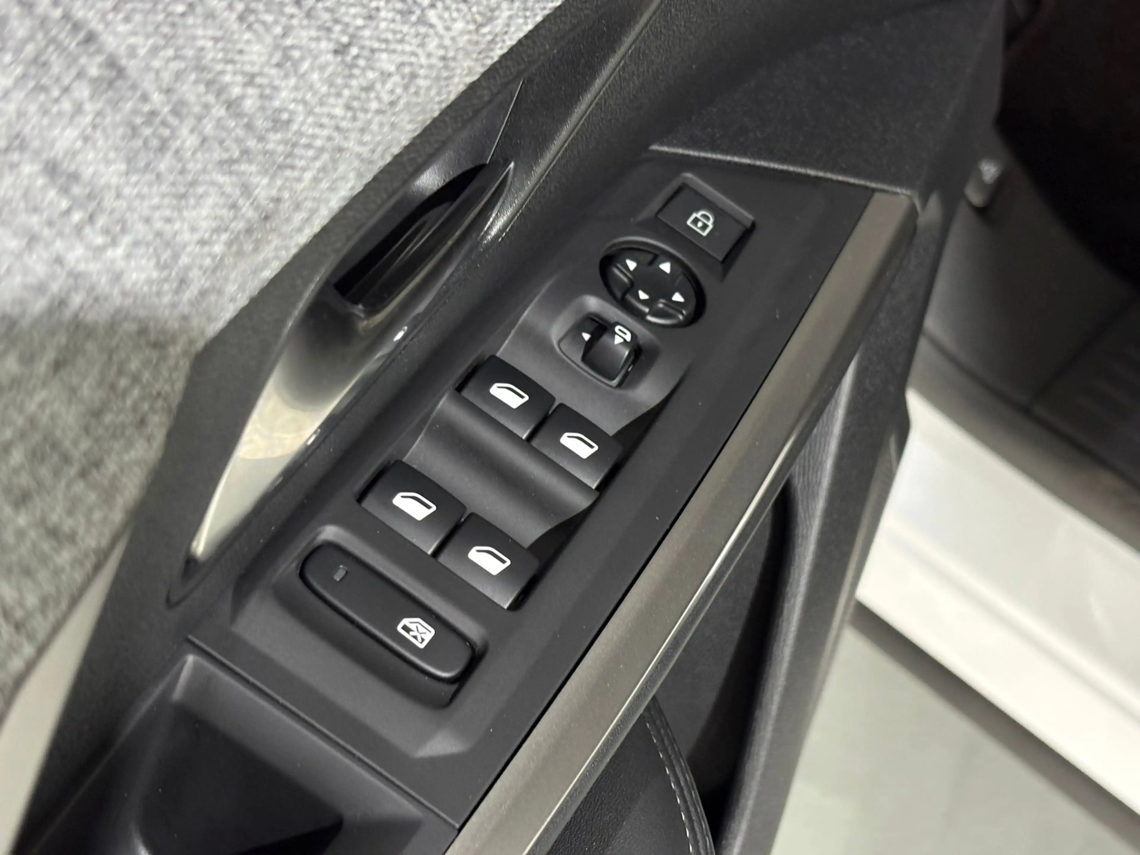 Peugeot 5008 1.2 Hybrid 145 Allure 7 Pers 5 X Voorraad Automaat — photo 19
