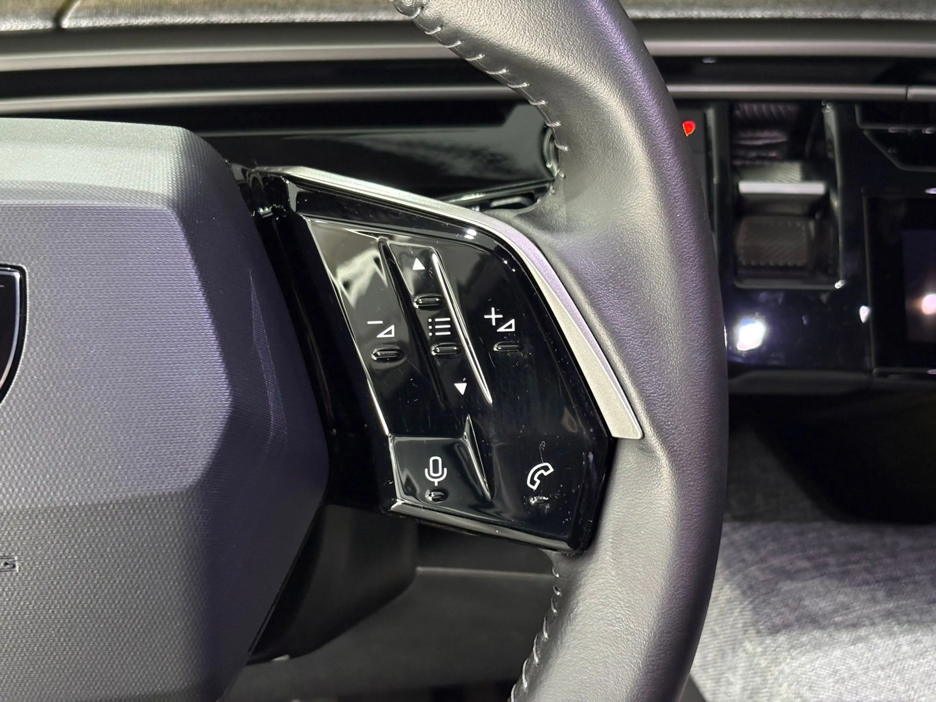 Peugeot 5008 1.2 Hybrid 145 Allure 7 Pers 5 X Voorraad Automaat — photo 23