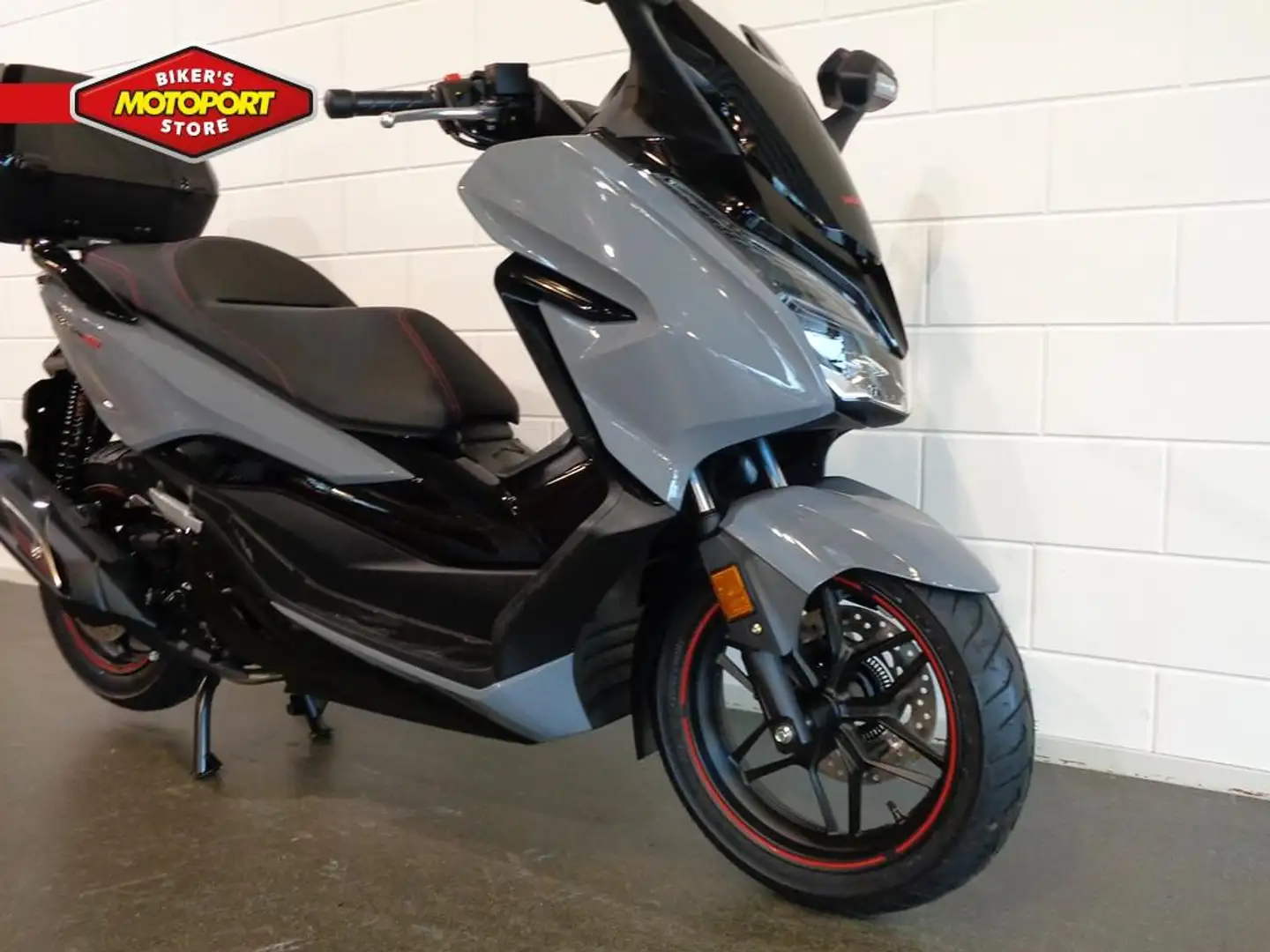 Honda Forza 300 NSS Limited Edition Gris - 2