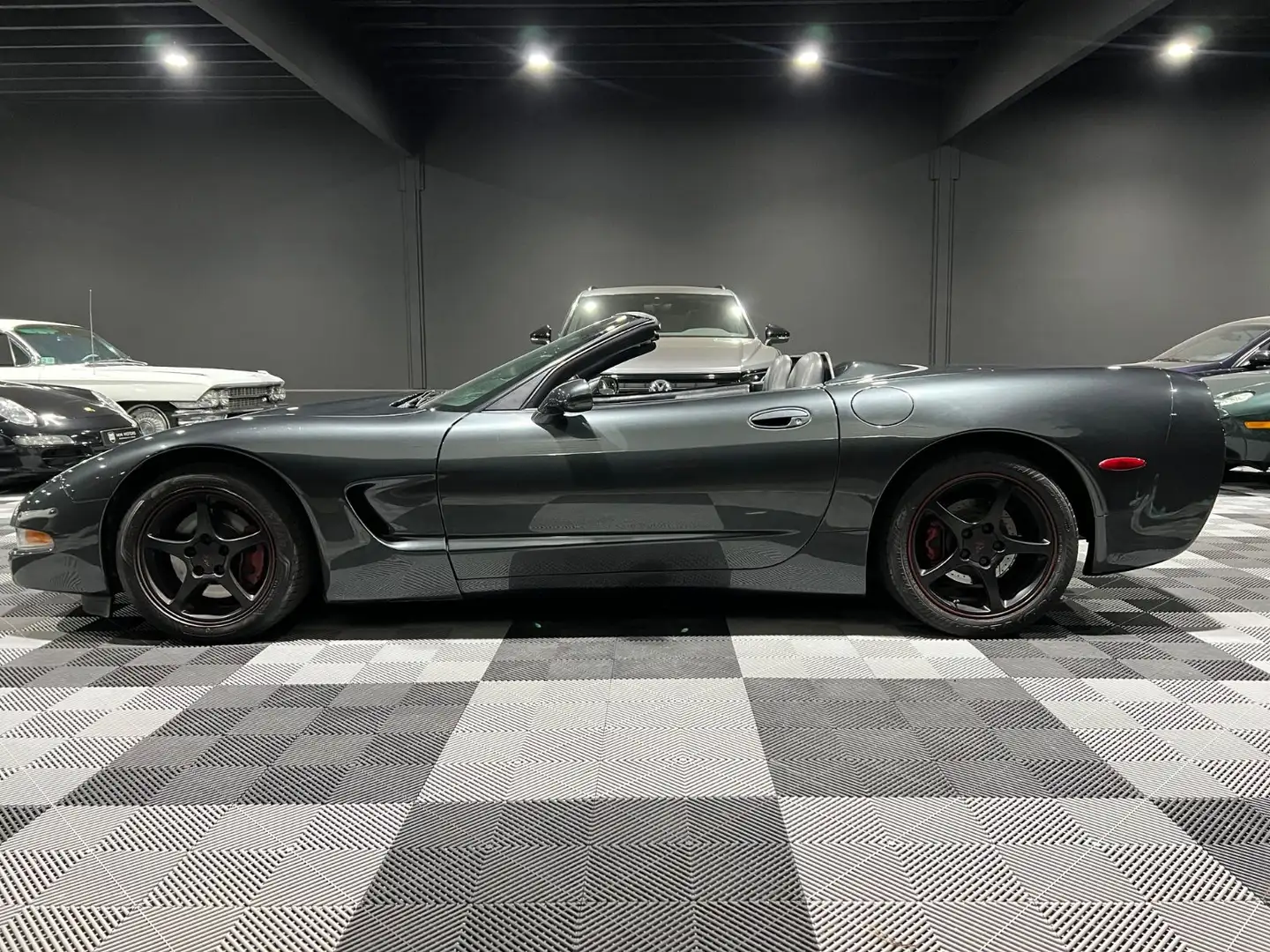 Corvette C5 5.7 Cabrio *Automatik* Grau - 2