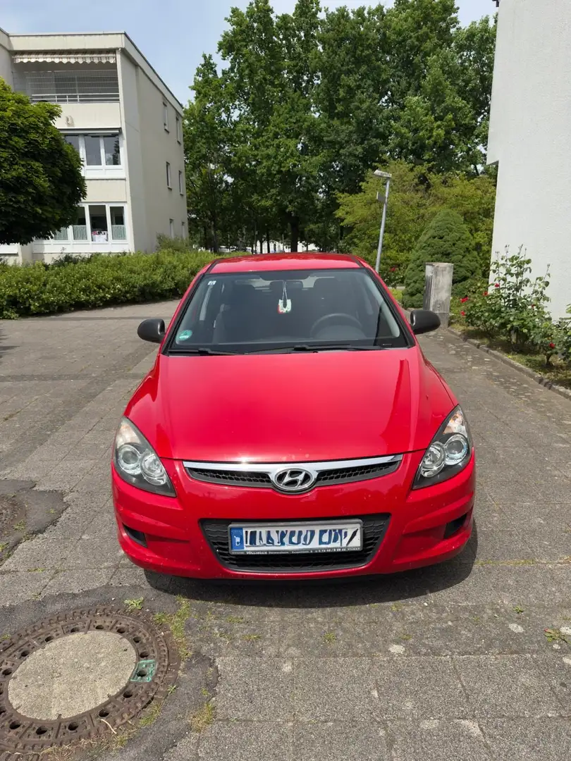 Hyundai i30 1.4 Edition Plus Rot - 2
