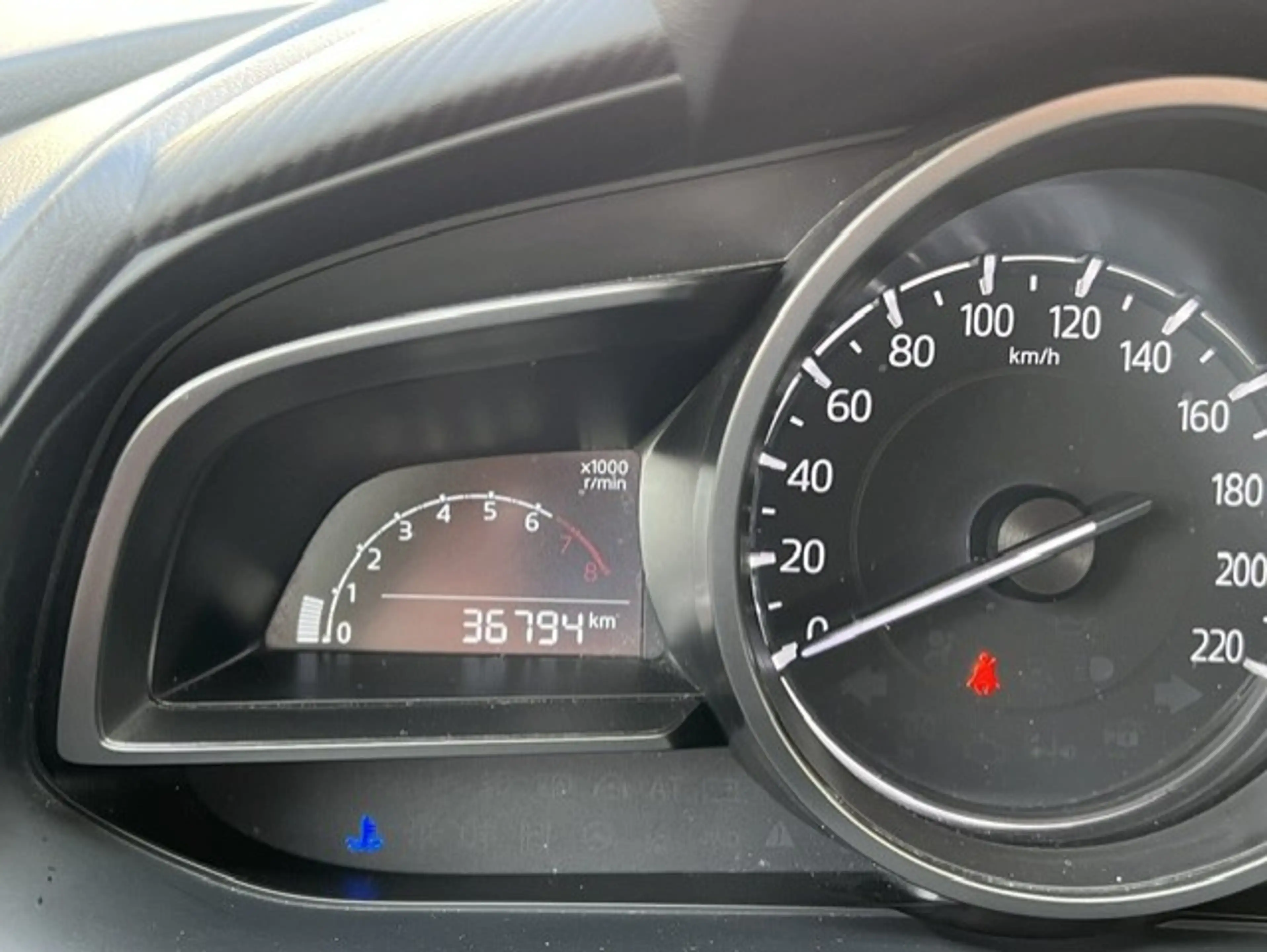 Mazda 2 2 1.5i Skyactiv-G *Airco*Navi*Apps* — photo 10