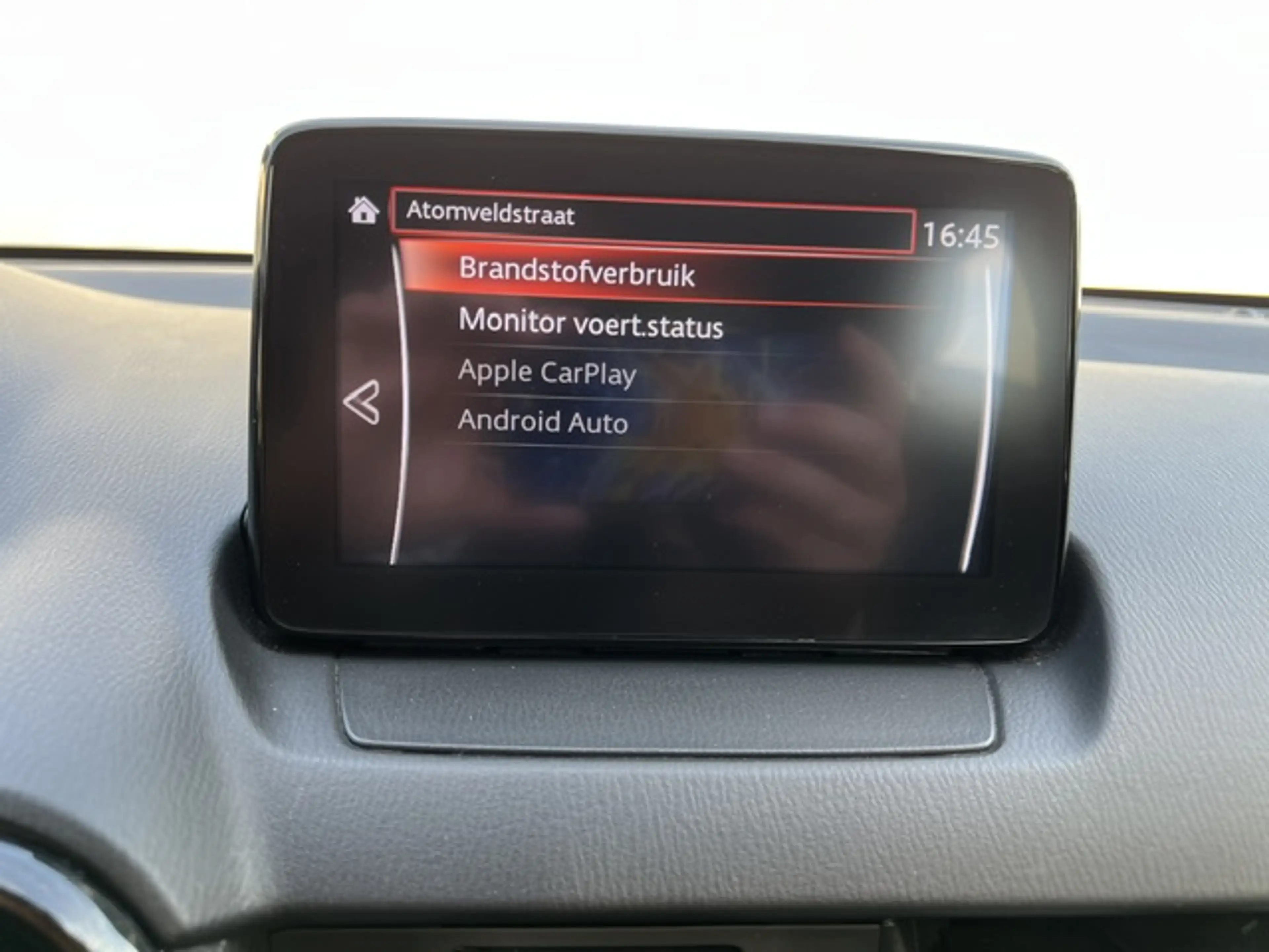 Mazda 2 2 1.5i Skyactiv-G *Airco*Navi*Apps* — photo 9