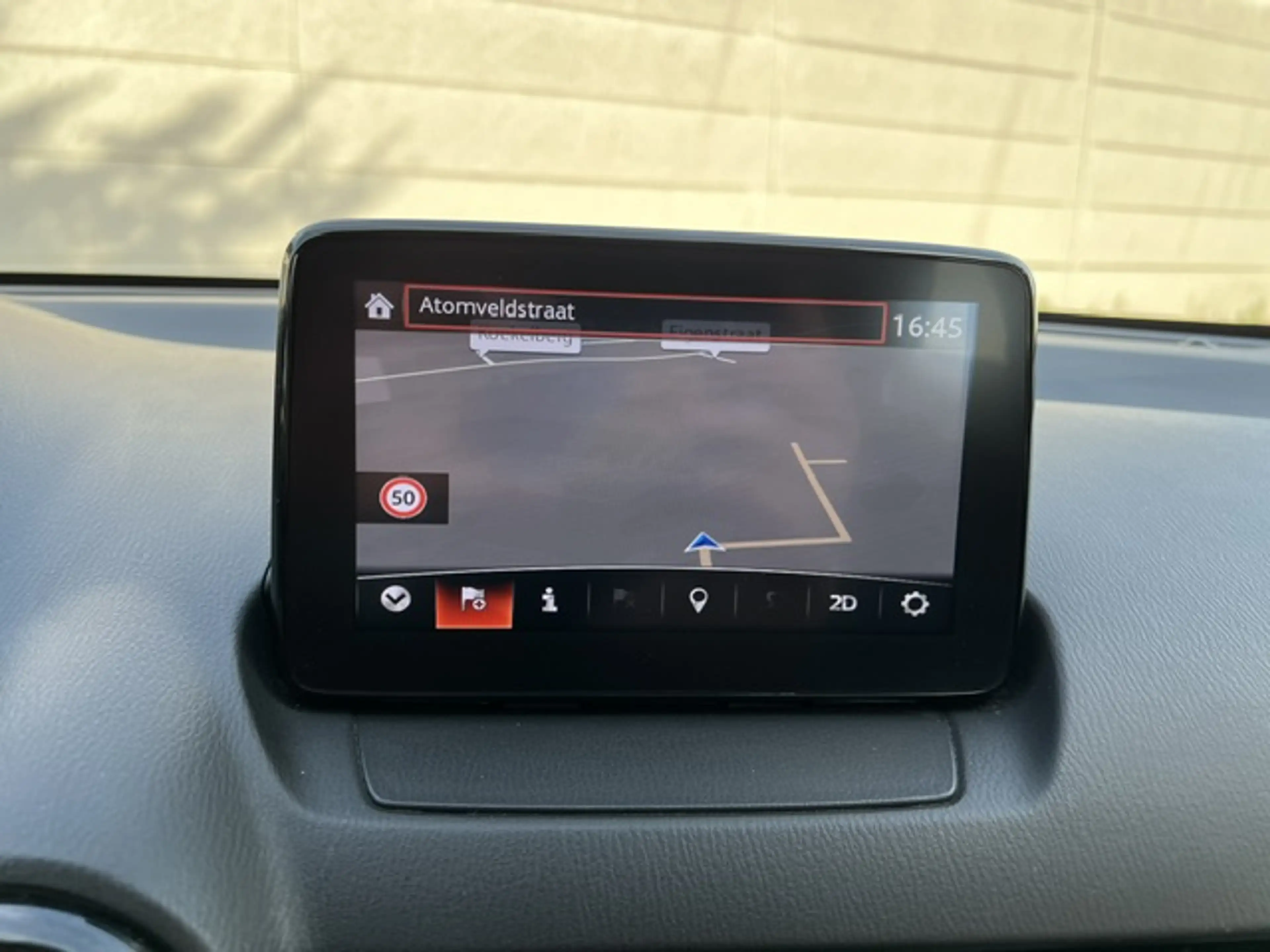 Mazda 2 2 1.5i Skyactiv-G *Airco*Navi*Apps* — photo 8