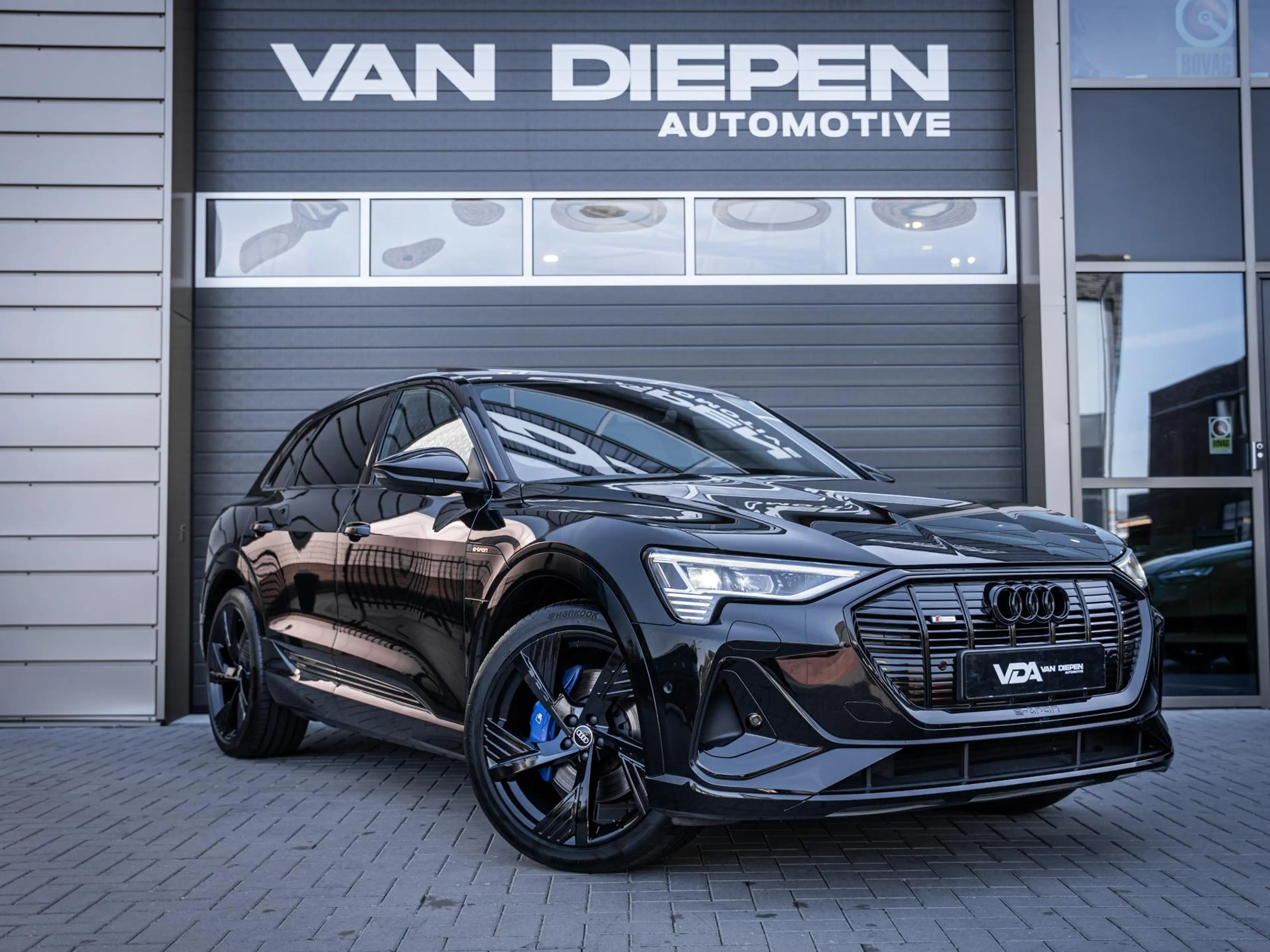Audi e-tron 55 quattro S edition 95 kWh 3x S-Line l Pano l HUD — photo 4