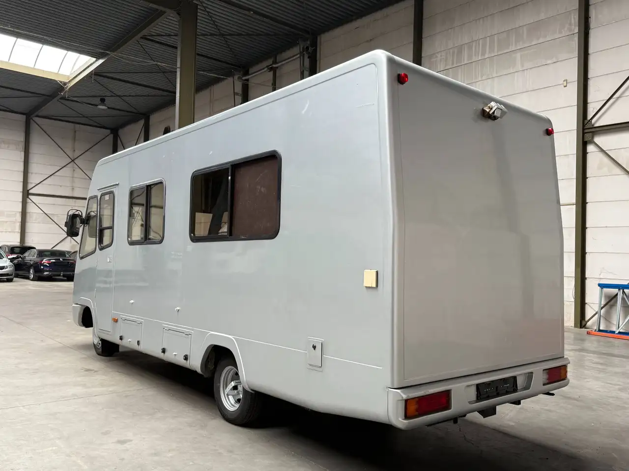 Mercedes-Benz Vario 410D // CAMPER // DOUBLE WHEELS IN THE BACK, foto 5