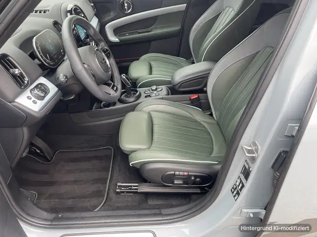 MINI Countryman view 13