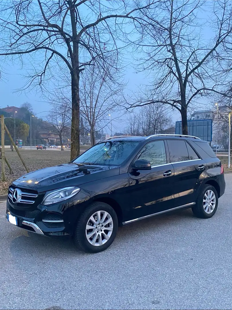 Mercedes-Benz GLE 250 d Exclusive 4matic auto Siyah - 1