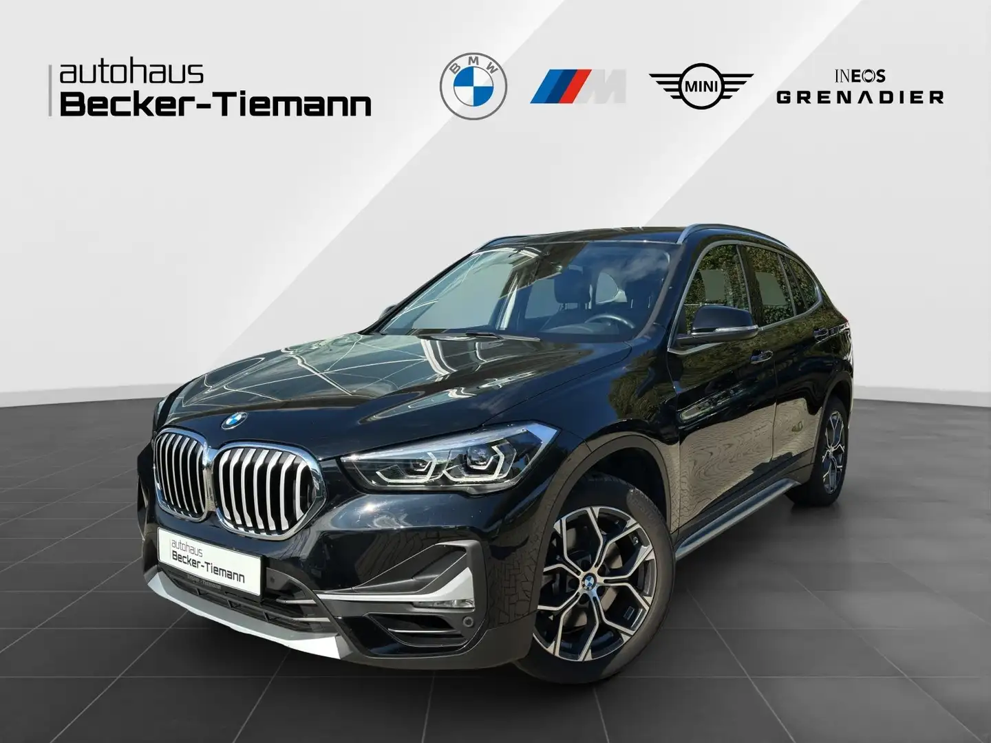 BMW X1 sDrive20i 18" / xLine / Sitzheizung / DAB / RFK / Schwarz - 1