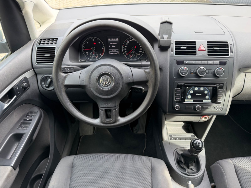 Volkswagen Touran Trendline BMT*NAVI*PDC*TÜV* — photo 8