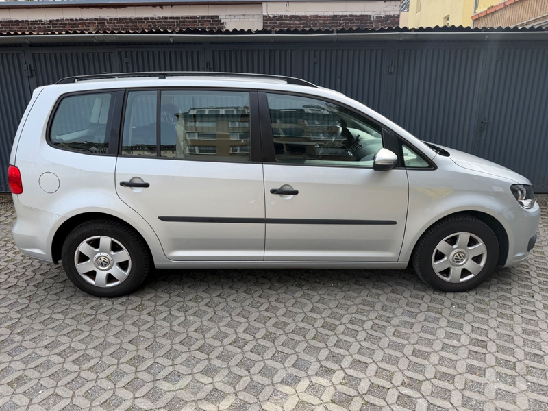 Volkswagen Touran Trendline BMT*NAVI*PDC*TÜV* — photo 4