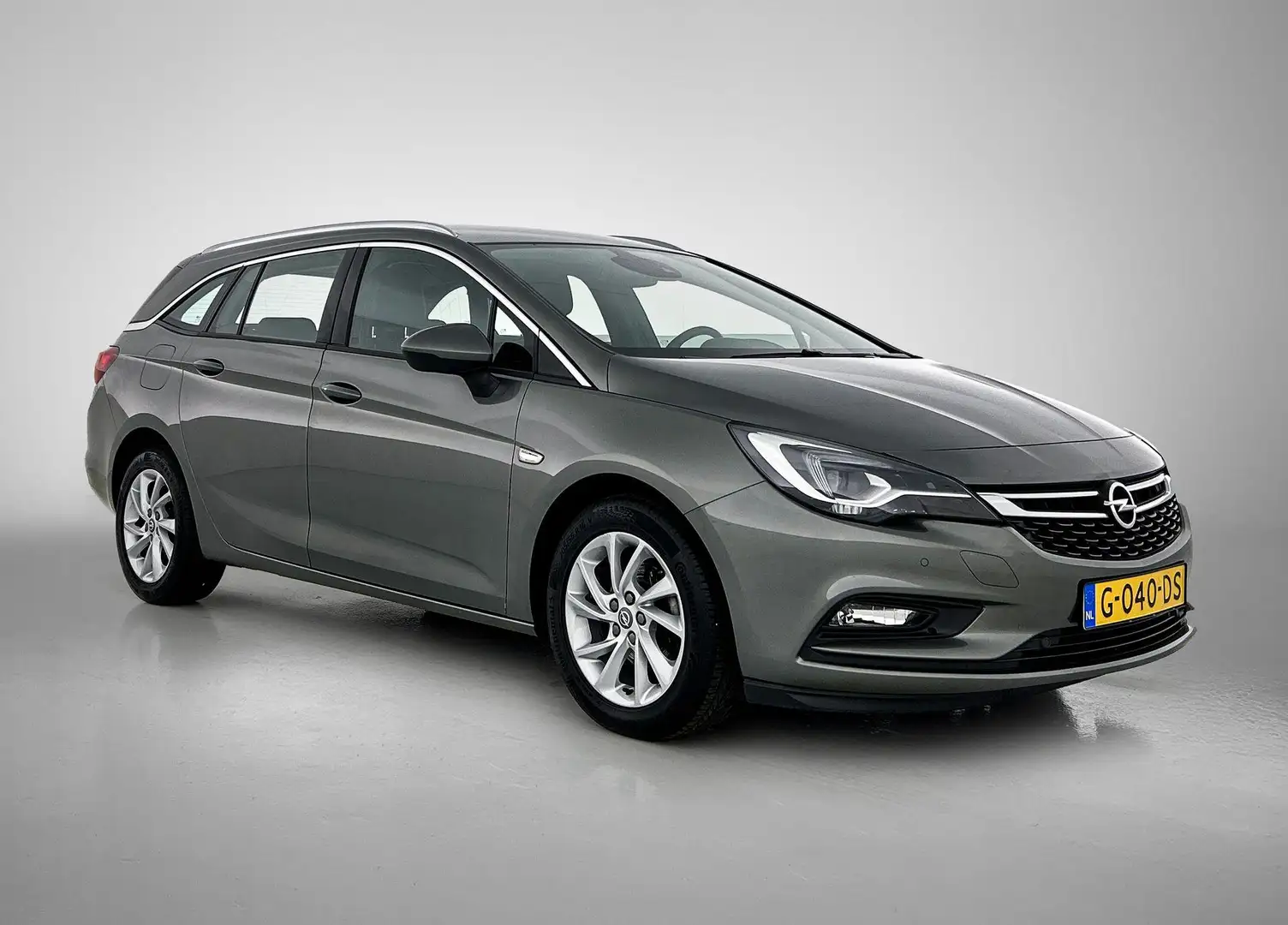 Opel Astra ST 150pk Turbo Innovation | 1ste eigenaar | Electr Grijs - 2