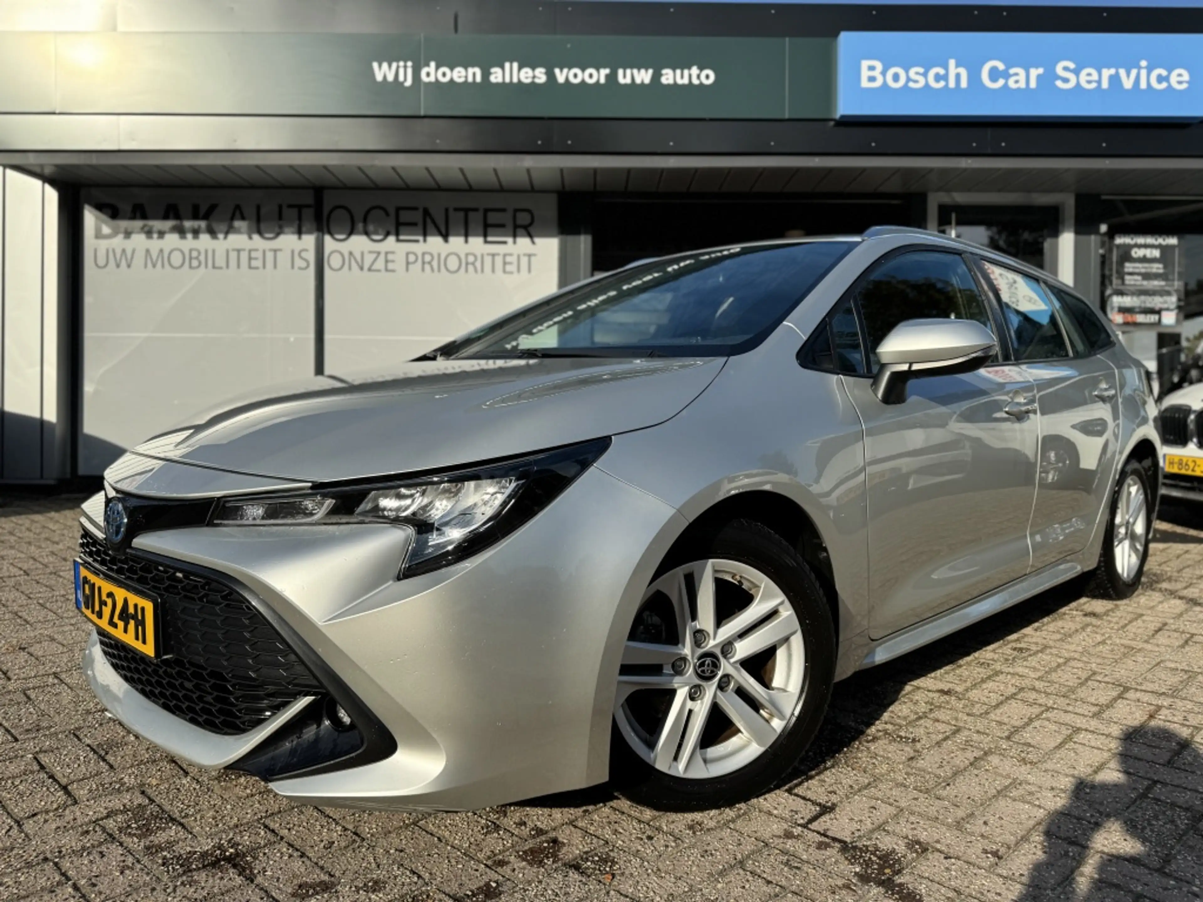 Toyota Corolla Touring Sports Hybrid 140 Active | Camera | Navi | — photo 2
