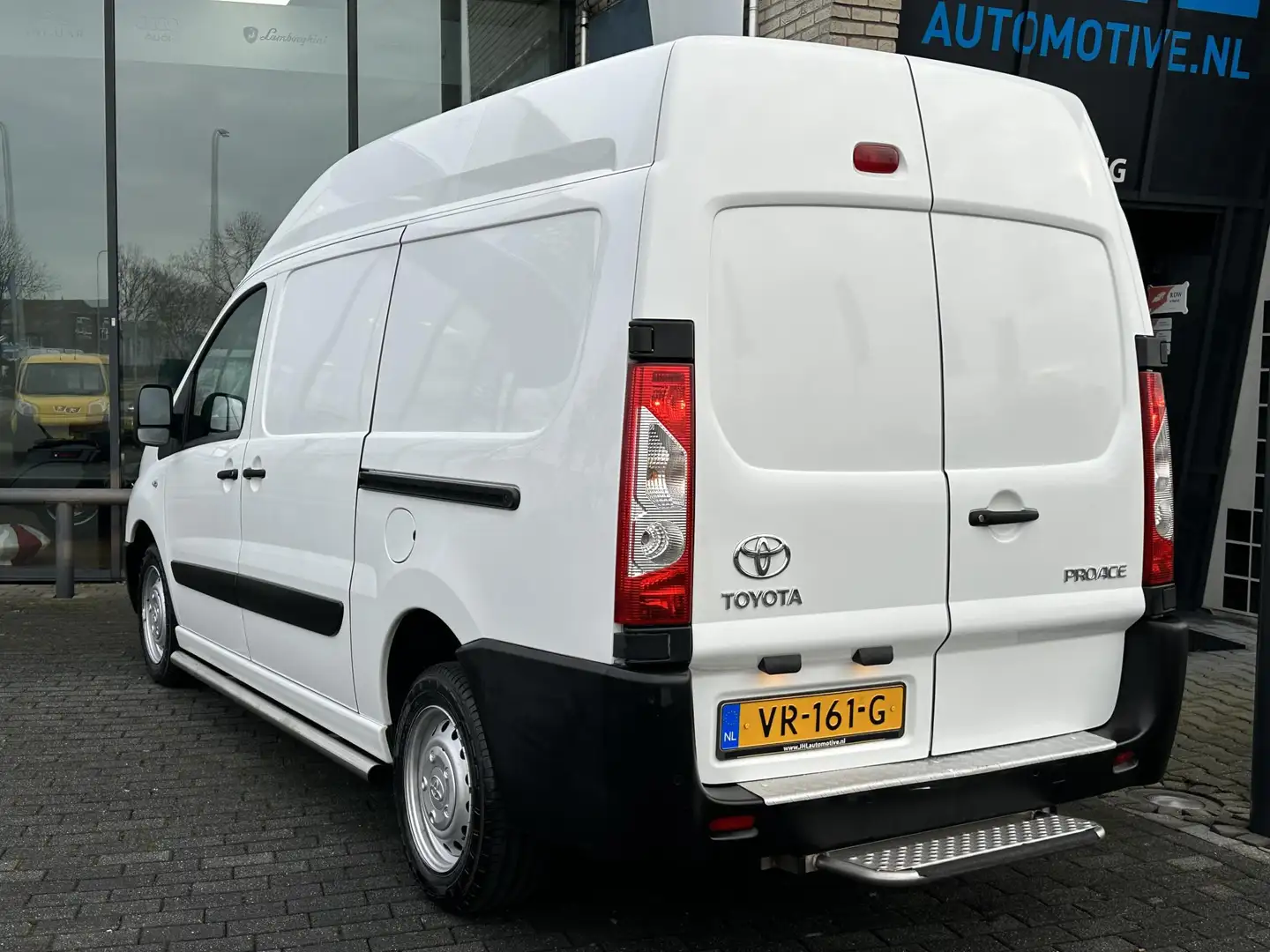 Toyota Proace 2.0D L2H2*INRICHTING*CRUISE*2X SCHUIF*AIRCO* Biały - 2