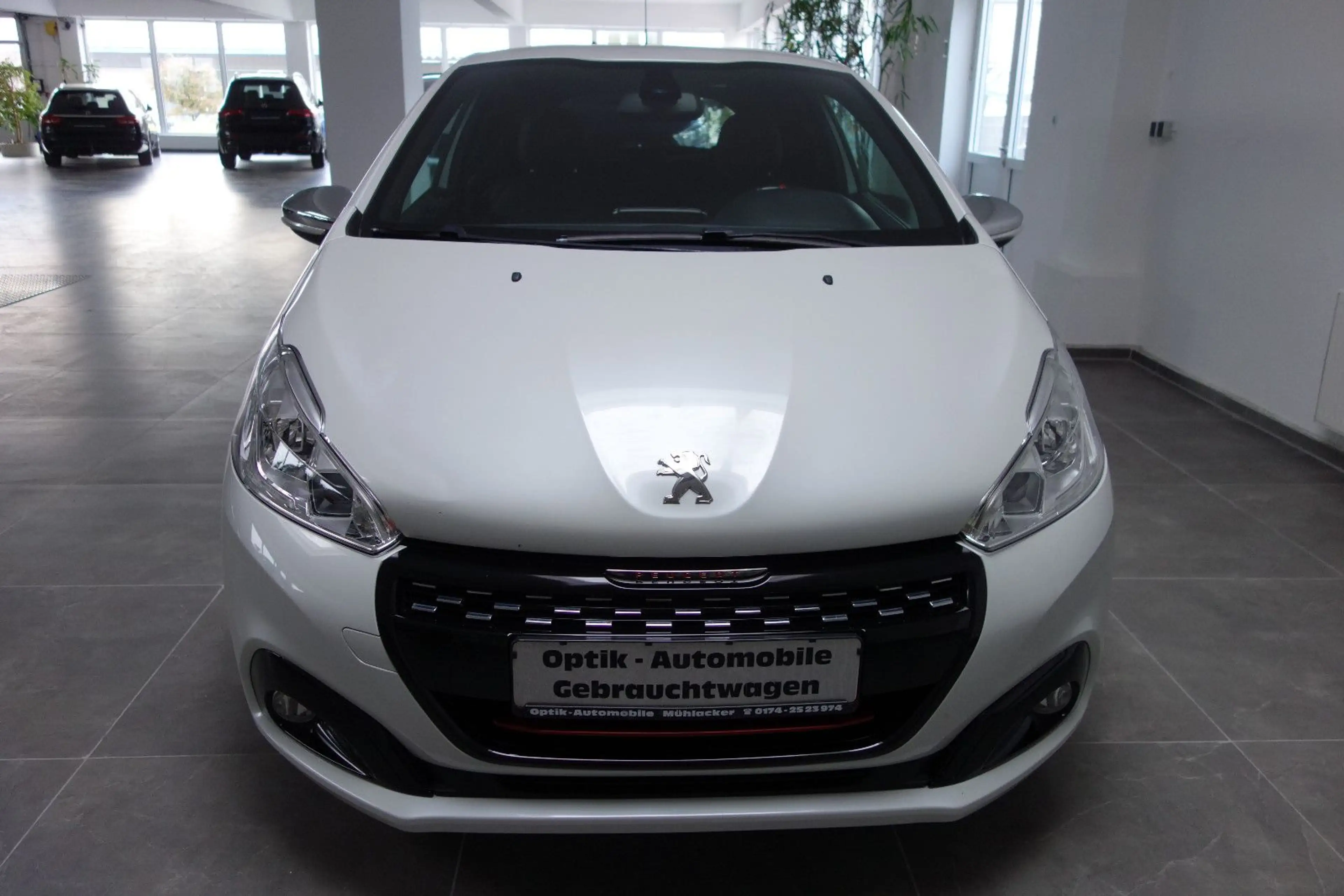 Peugeot 208 GTi Navi/6-Gang/Leder/17-Zoll/Euro6/AHK — photo 9