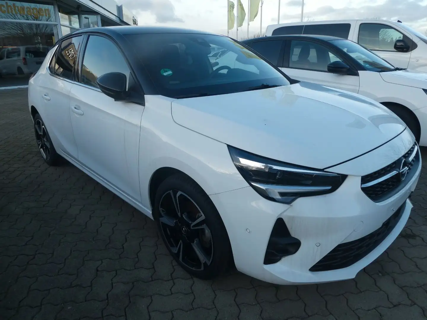Opel Corsa F GS Line mit Matrix LED und Navi Blanco - 2