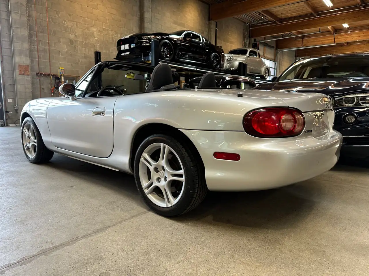 Mazda MX-5 Miata снимка Mazda MX-5 Miata