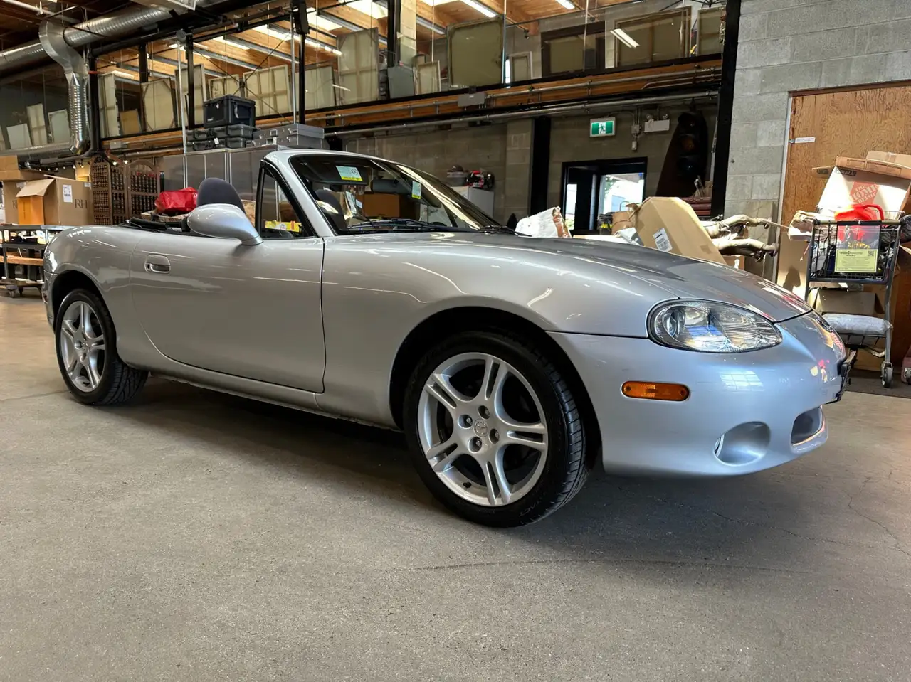 Mazda MX-5 Miata снимка Mazda MX-5 Miata