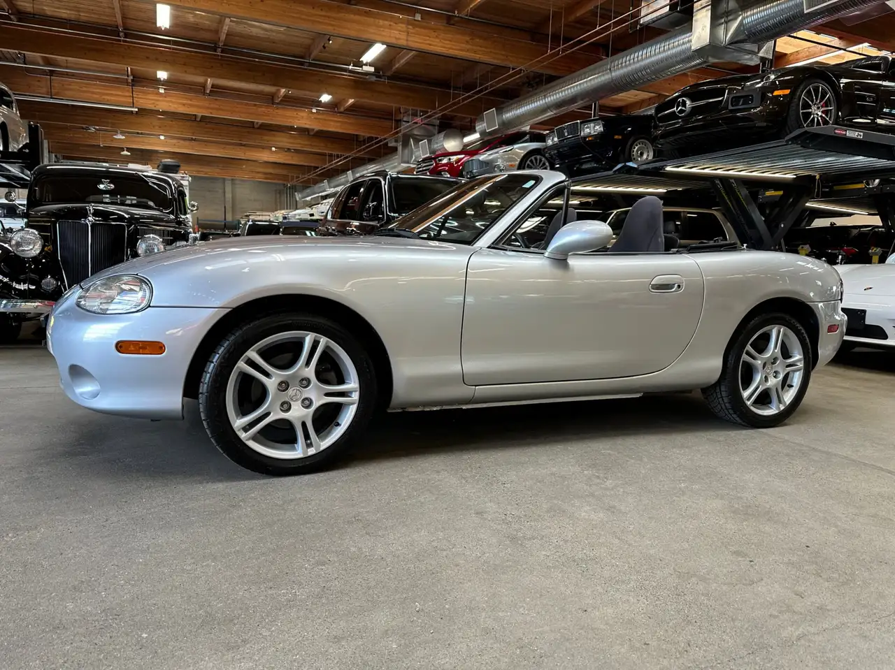 2004 Mazda MX-5 Miata