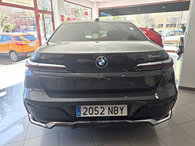 BMW Active Hybrid X6 740d xDrive