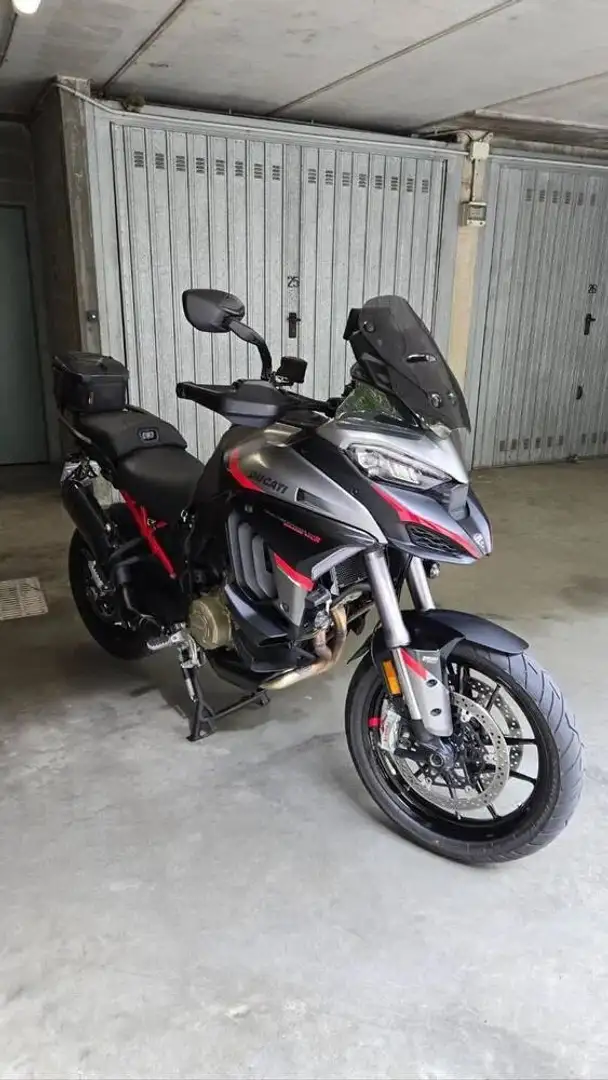 Ducati Multistrada V4 S Grigio - 2
