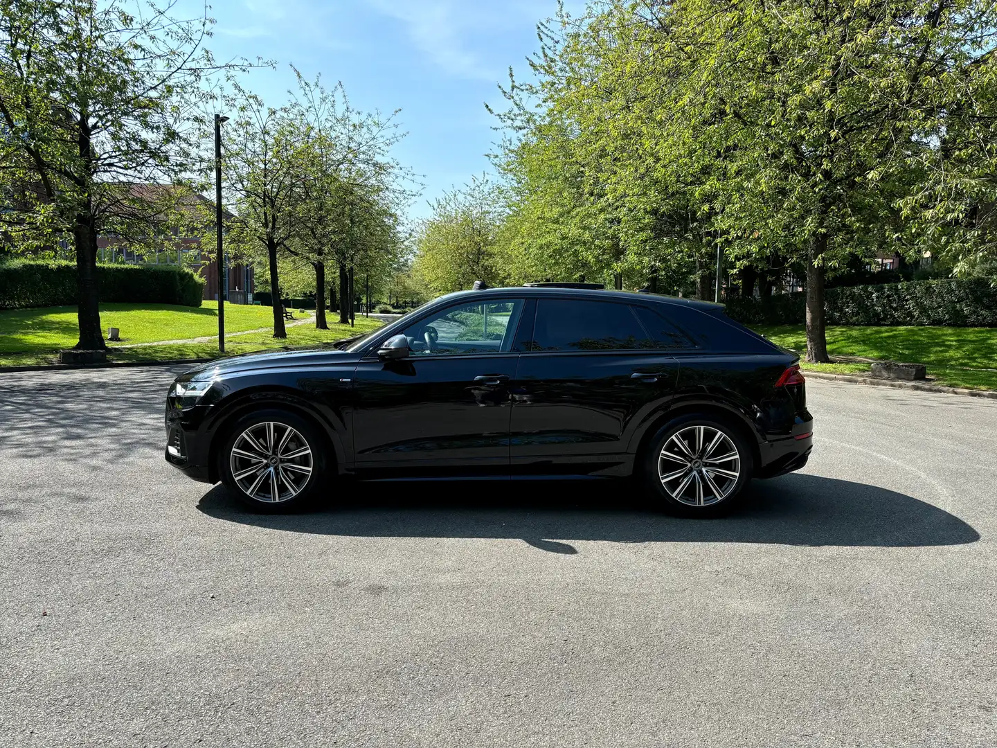 Audi Q8 50 TDi Quattro Tiptronic S-Line * Pano / 32500KM * Noir - 1