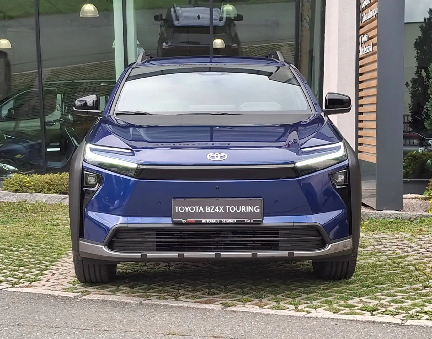 Toyota bZ4X Touring Elektro 74,7kWh Teamplayer Blau - 2