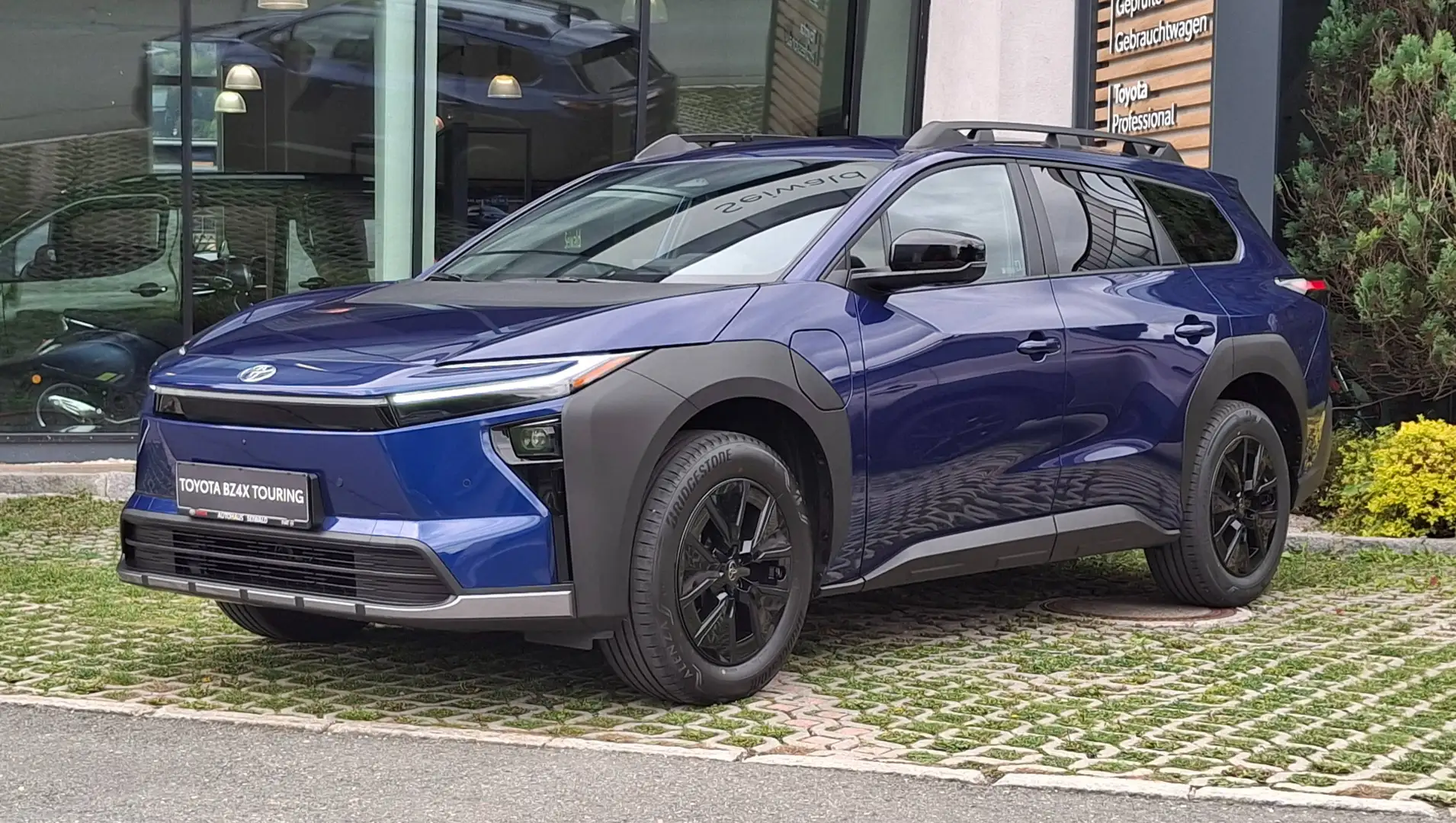 Toyota bZ4X Touring Elektro 74,7kWh Teamplayer Blau - 1