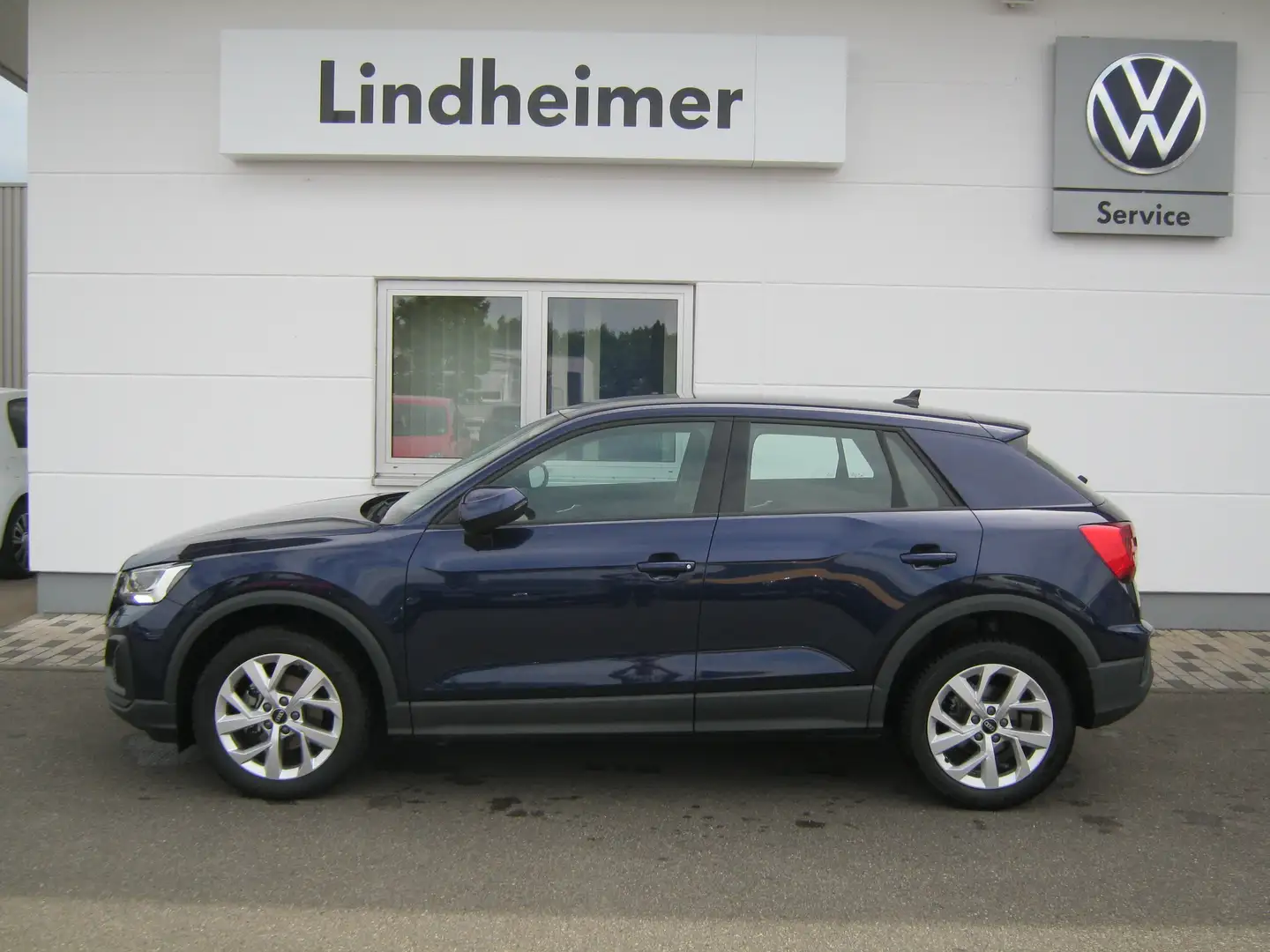 Audi Q2 35 TFSI basis S-Tronic/AHK/Connectivity/Klima/ Bleu - 1