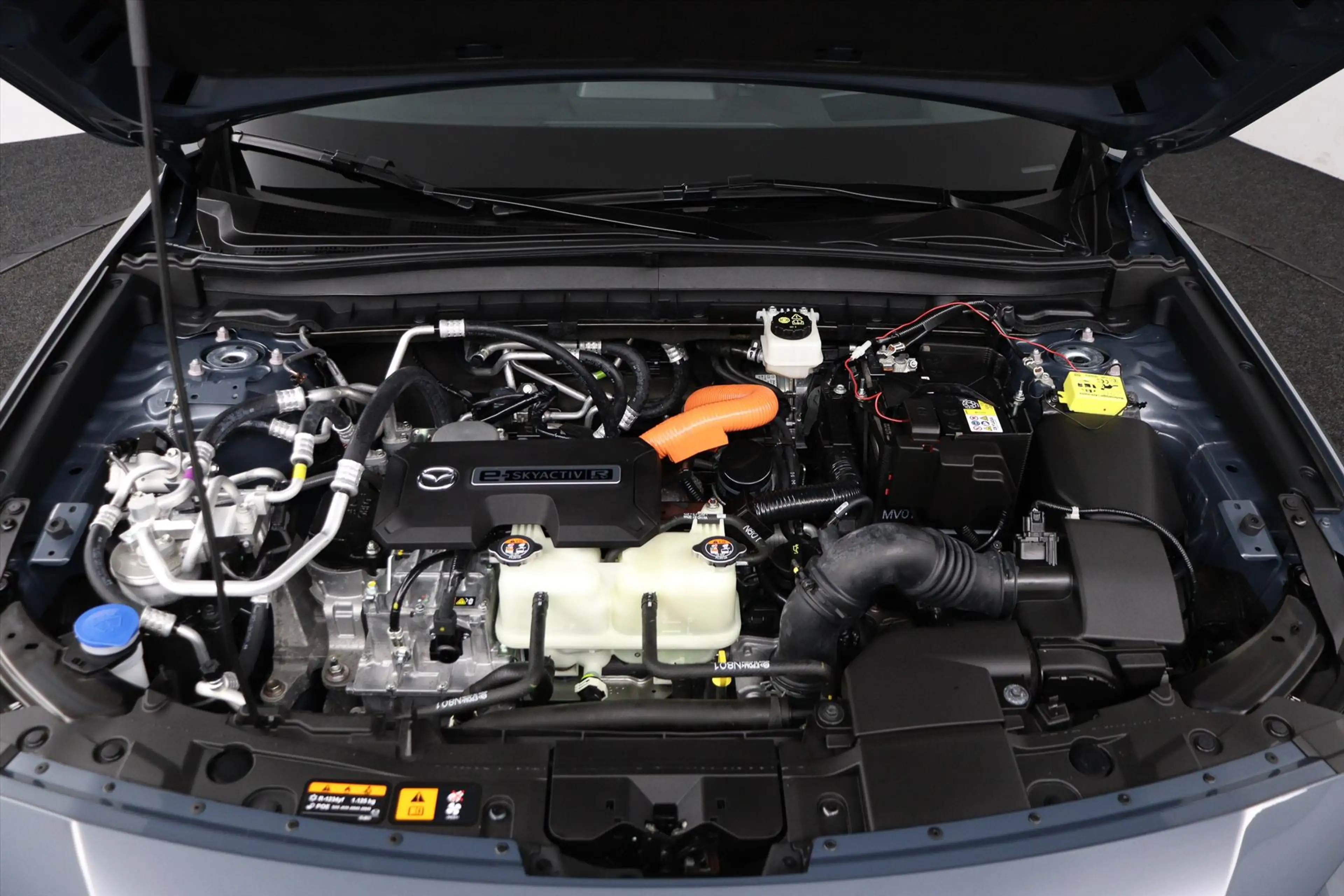Mazda MX-30 E-SKYACTIV R-EV EXCLUSIVE-LINE AUTOMAAT ECC/CRUISE — photo 17