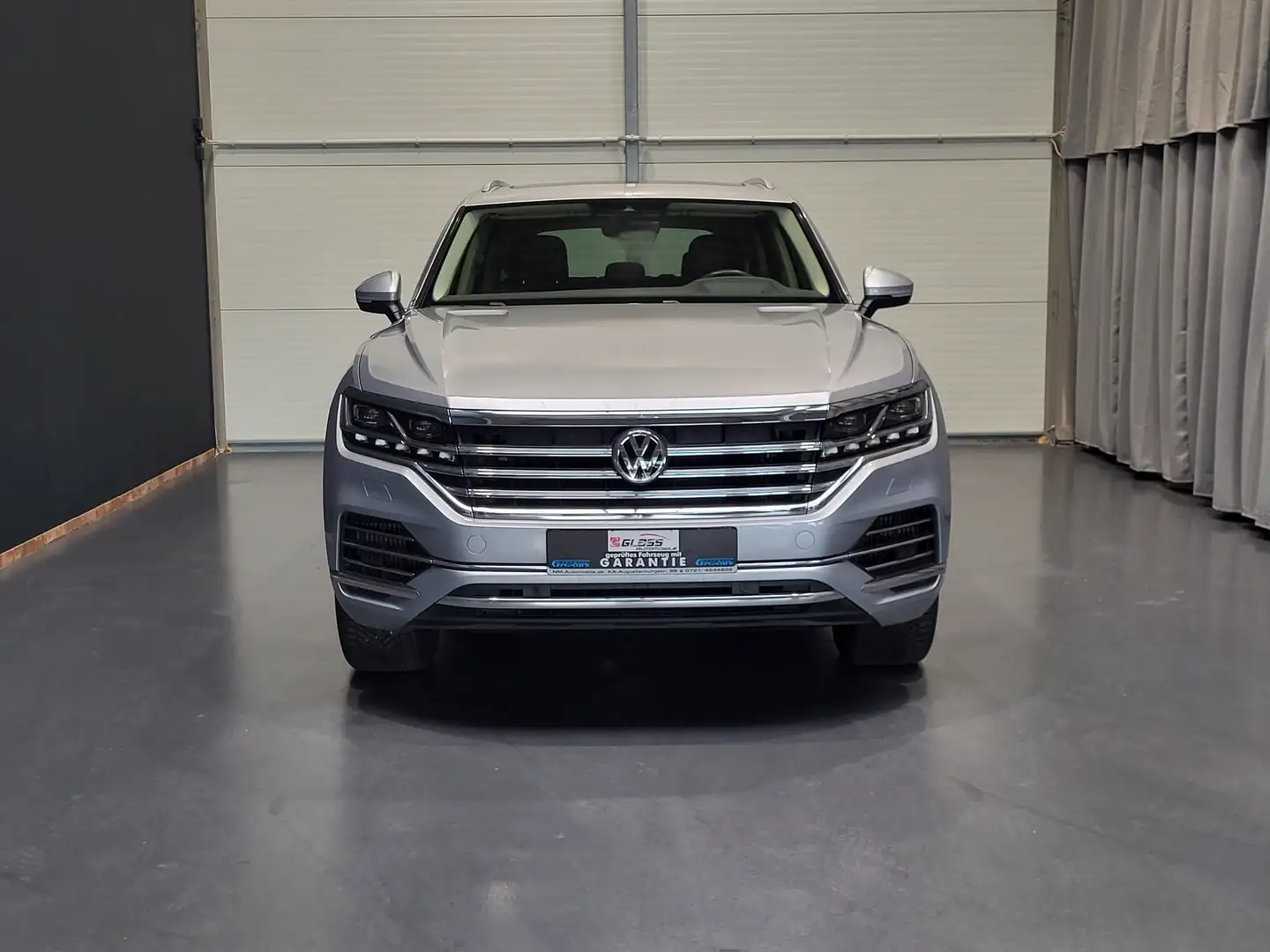 Volkswagen Touareg 3.0TSI Atmosphere 4Motion *TOP Ausstattung* Grau - 2