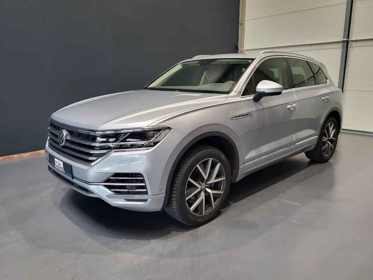Volkswagen Touareg 3.0TSI Atmosphere 4Motion *TOP Ausstattung* Grau - 1