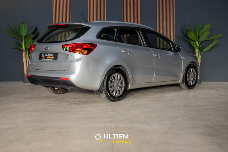 Kia Ceed SW / cee'd SW Sportswagon 1.6 GDI | Stoelverwarming Airco — photo 2