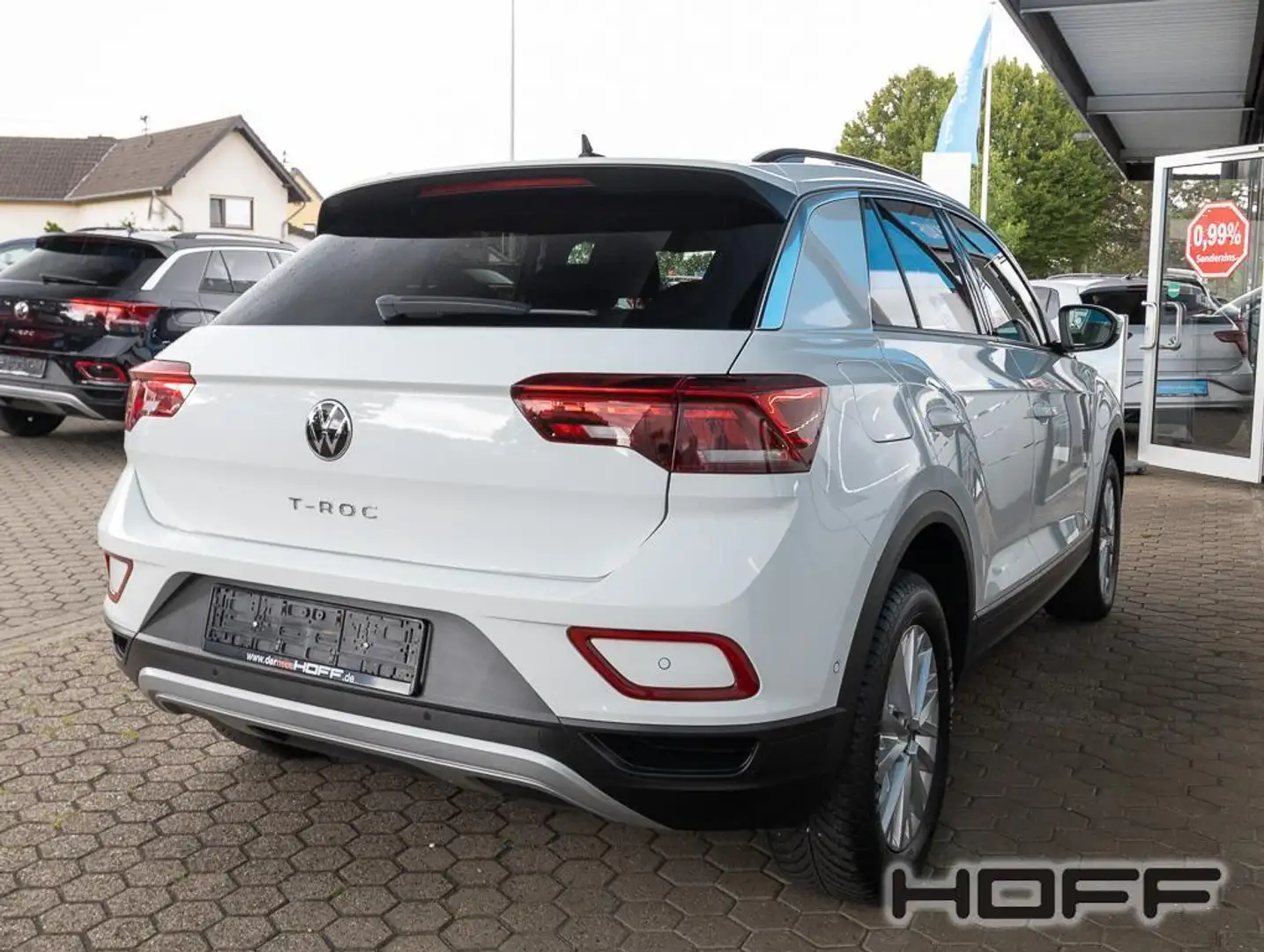Volkswagen T-Roc 1.0 TSI Life LED Navi Bluetooth Anschlussgarantie Weiß - 2