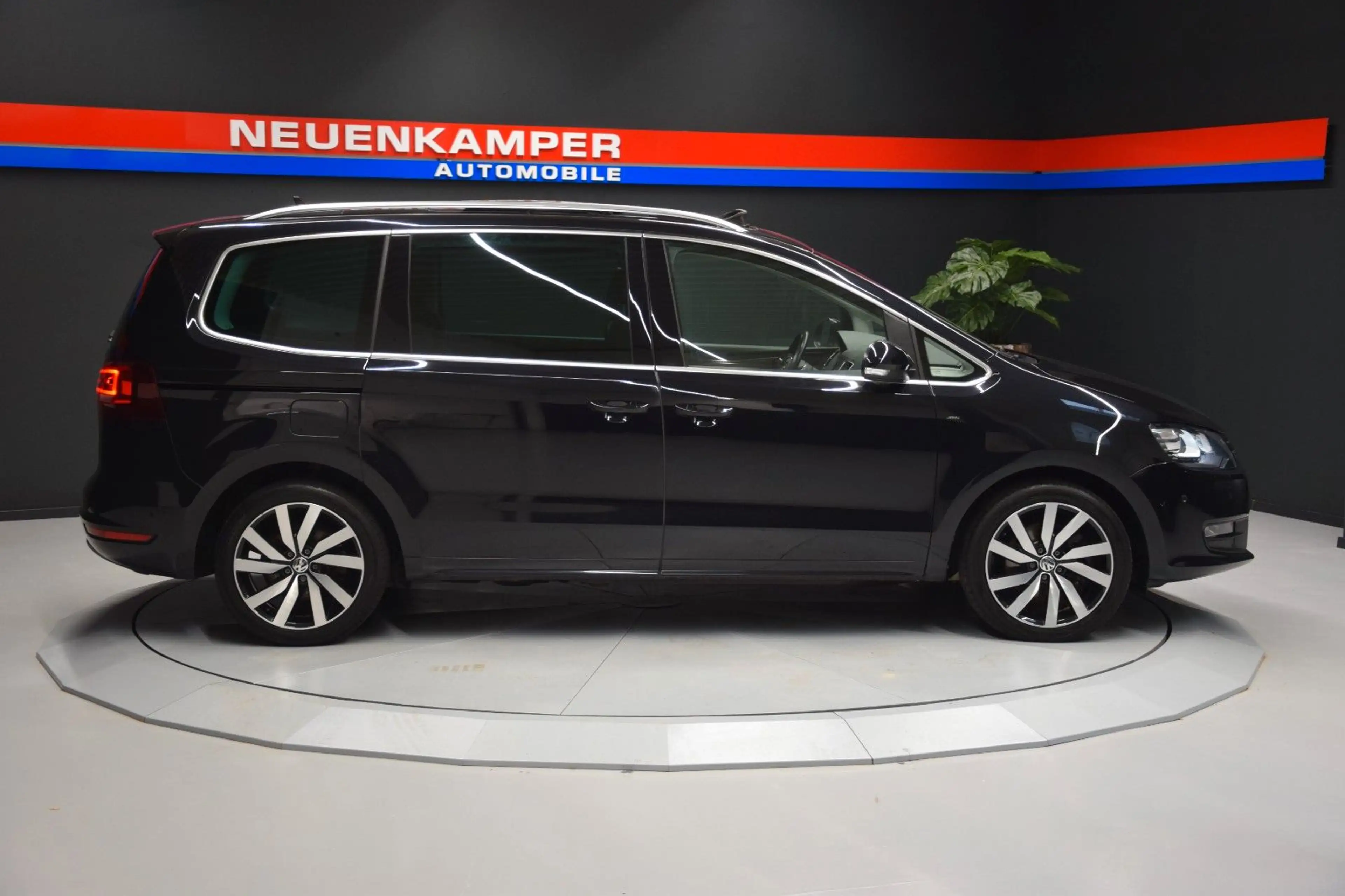 Volkswagen Sharan Join Pano ACC Easy-Open Kamera Bi-Xenon — photo 8