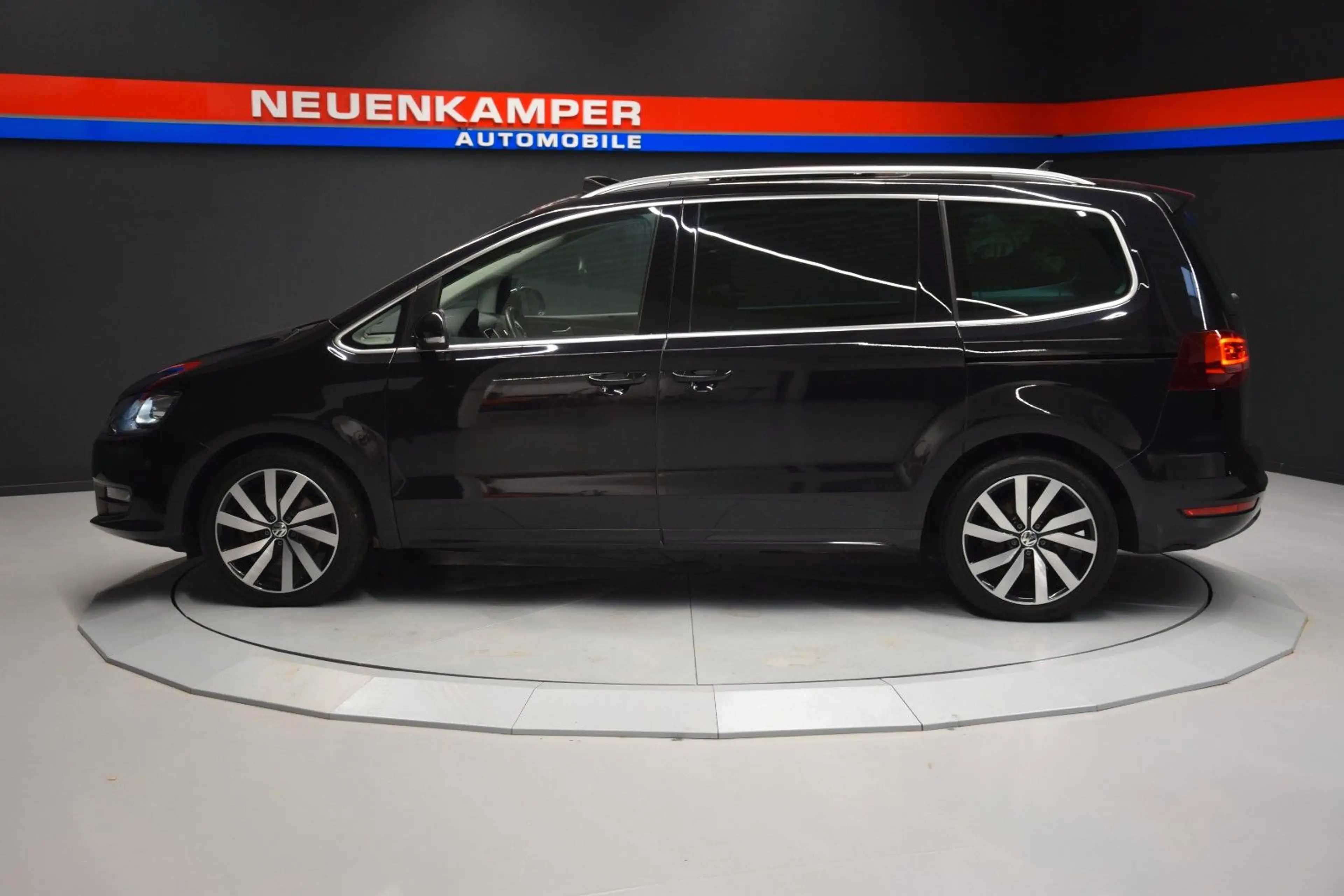 Volkswagen Sharan Join Pano ACC Easy-Open Kamera Bi-Xenon — photo 4