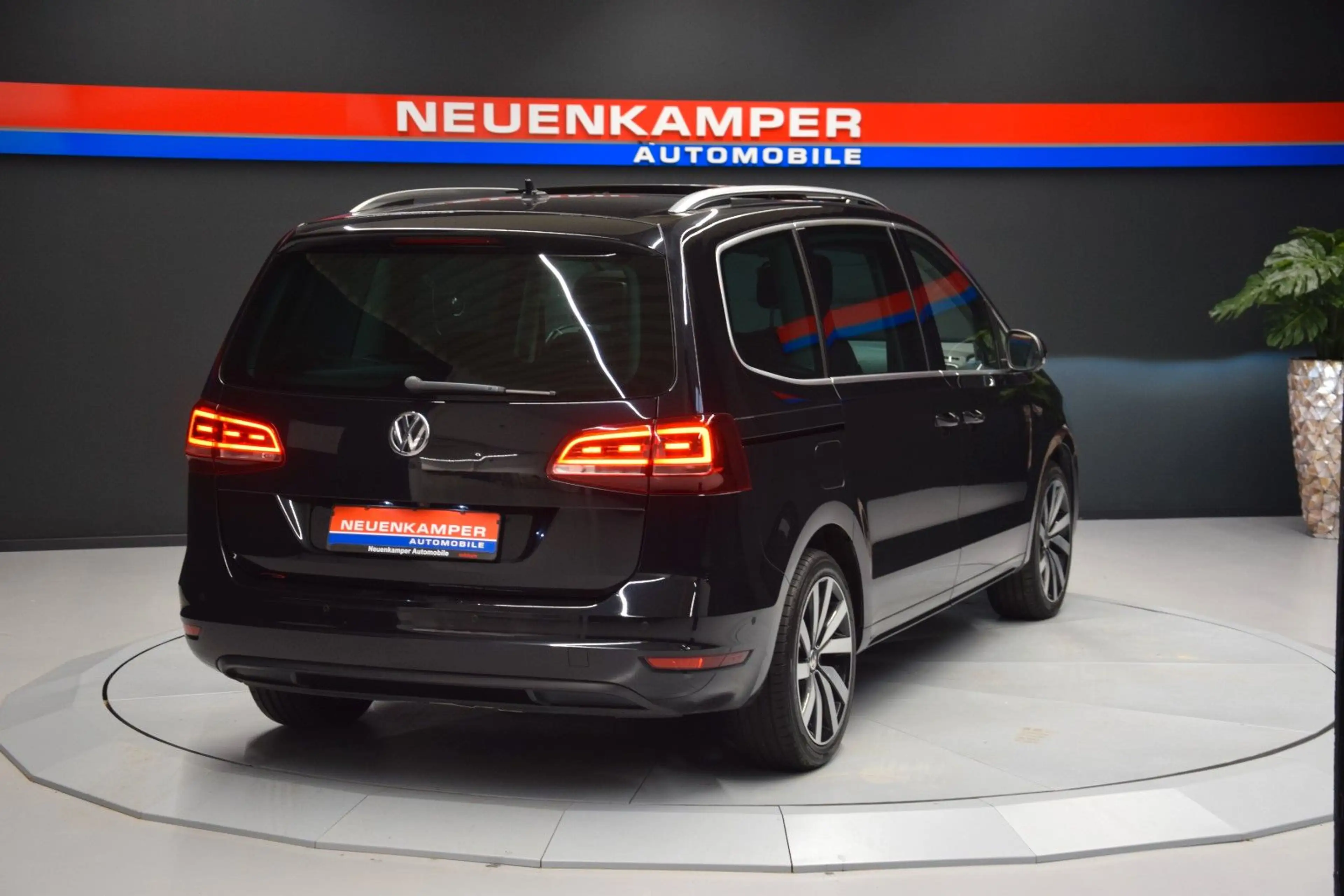 Volkswagen Sharan Join Pano ACC Easy-Open Kamera Bi-Xenon — photo 7