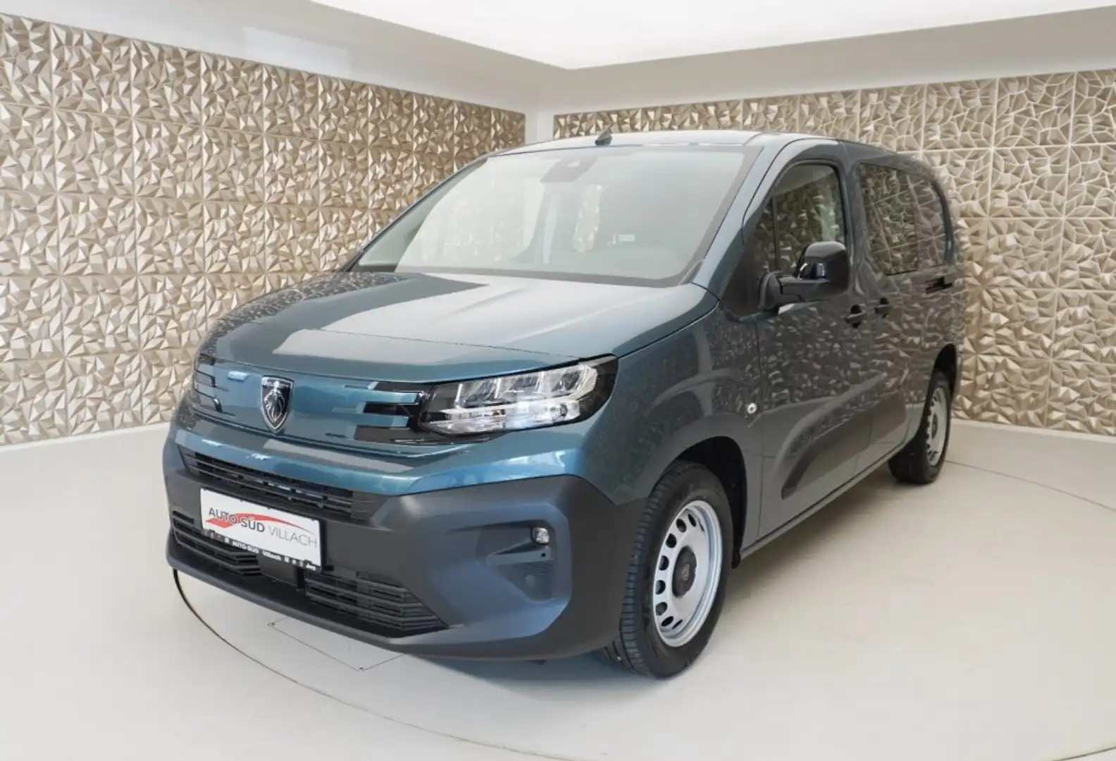 Peugeot Partner DoKa BHDI 130 EAT8 Blau - 2