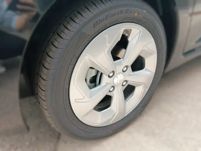 Suzuki Swift view 8