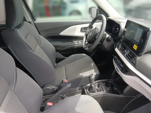 Suzuki Swift view 16