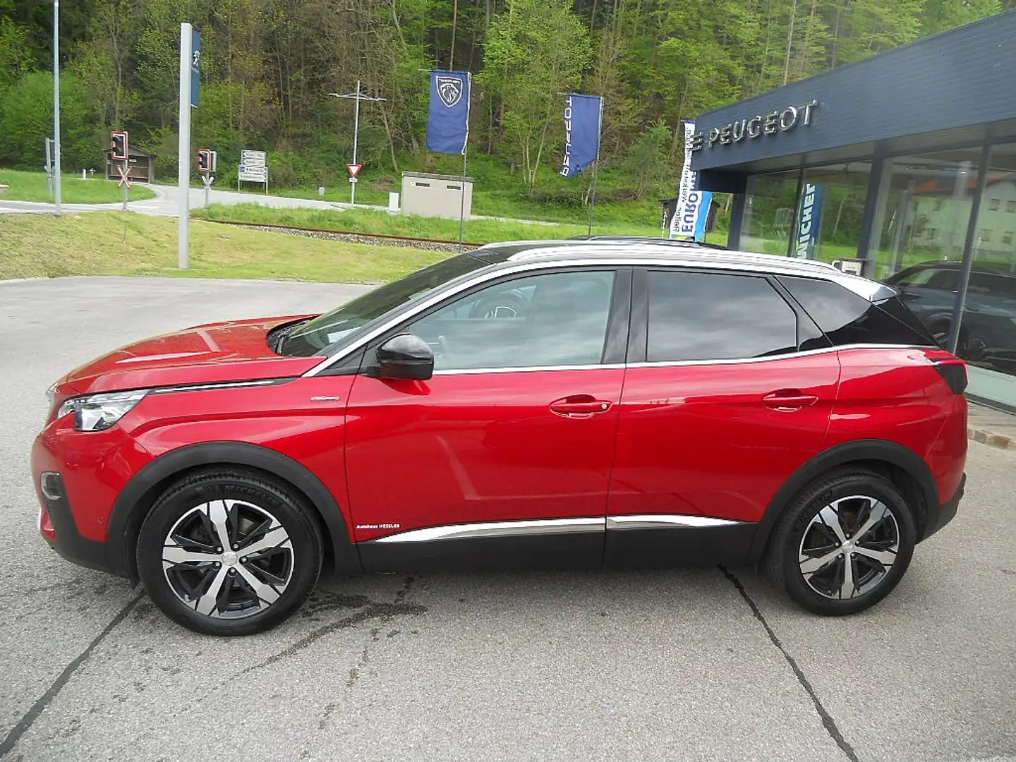 Peugeot 3008 1,5 BlueHDi 130 S&S EAT8 GT Line Aut. Rouge - 2