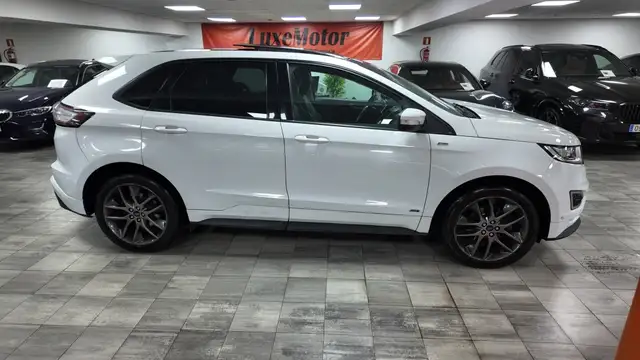 Ford Edge view 7